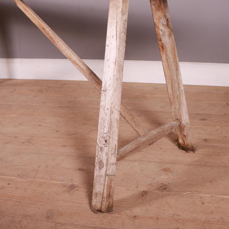 Trestle-Tisch aus Eiche und Pappelholz (Französisch) im Angebot