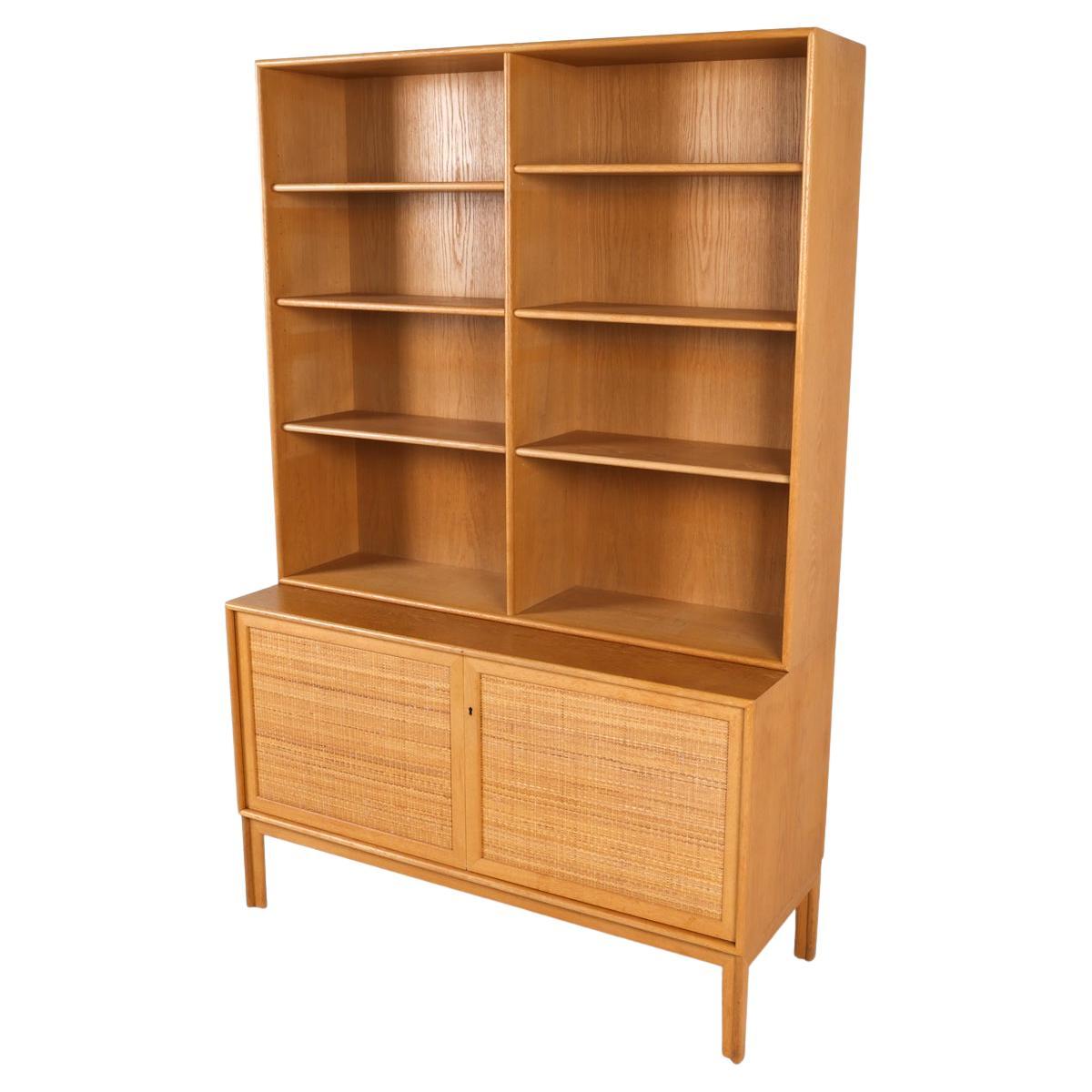 Bücherregalschrank aus Eiche und Rattan von Alf Svensson für Bajsta, Schweden