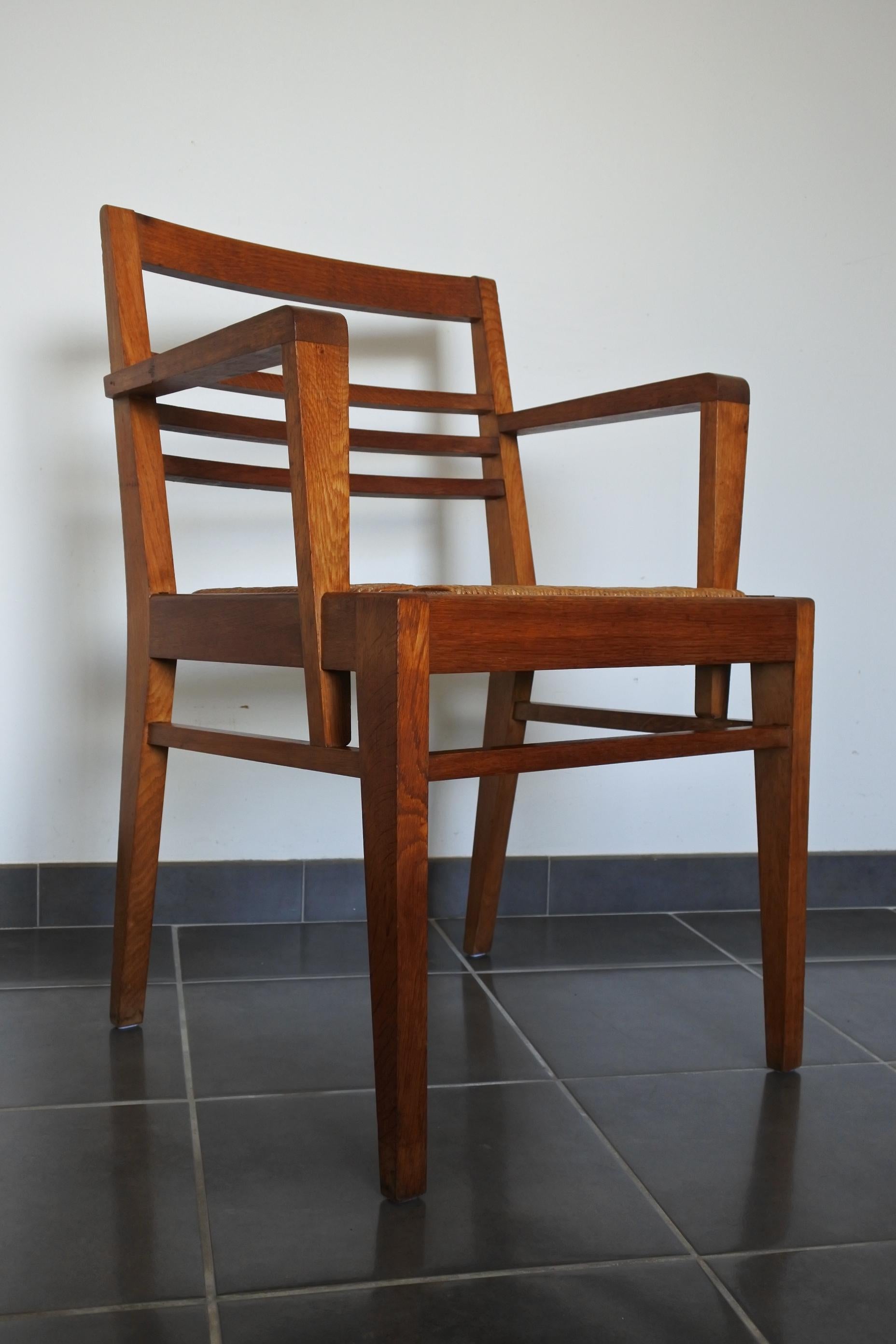 Fauteuil en chêne et jonc de René Gabriel:: France:: fin des années 1940 10