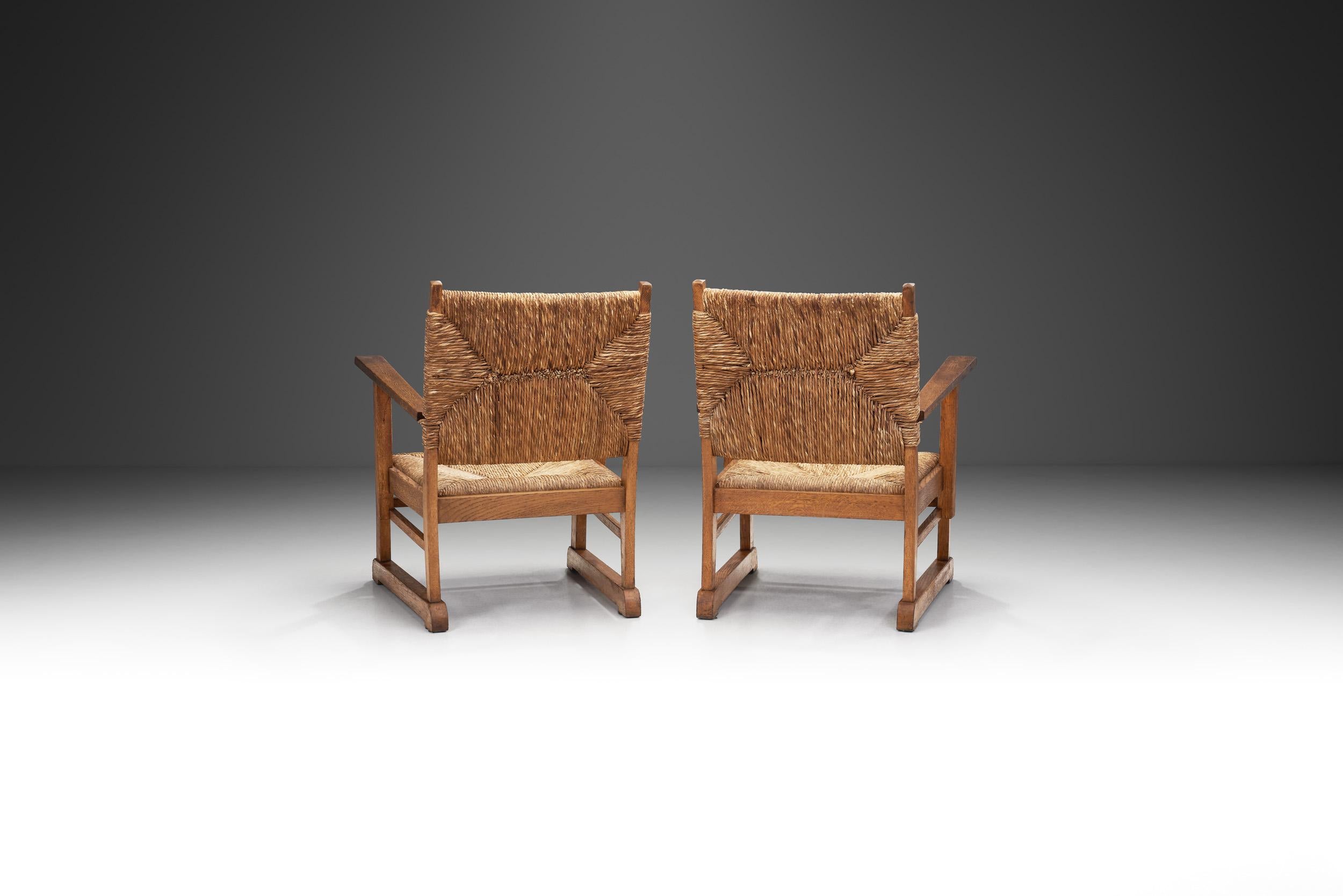 Oak and Rush Armchairs, The Netherlands 1930s In Good Condition For Sale In Utrecht, NL