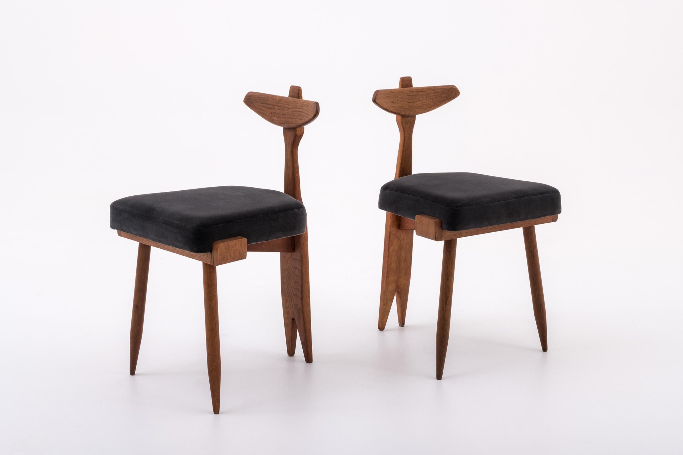 French Oak and Velvet Mid-Century Modern Side Chairs by Guillerme et Chambron, 1950s