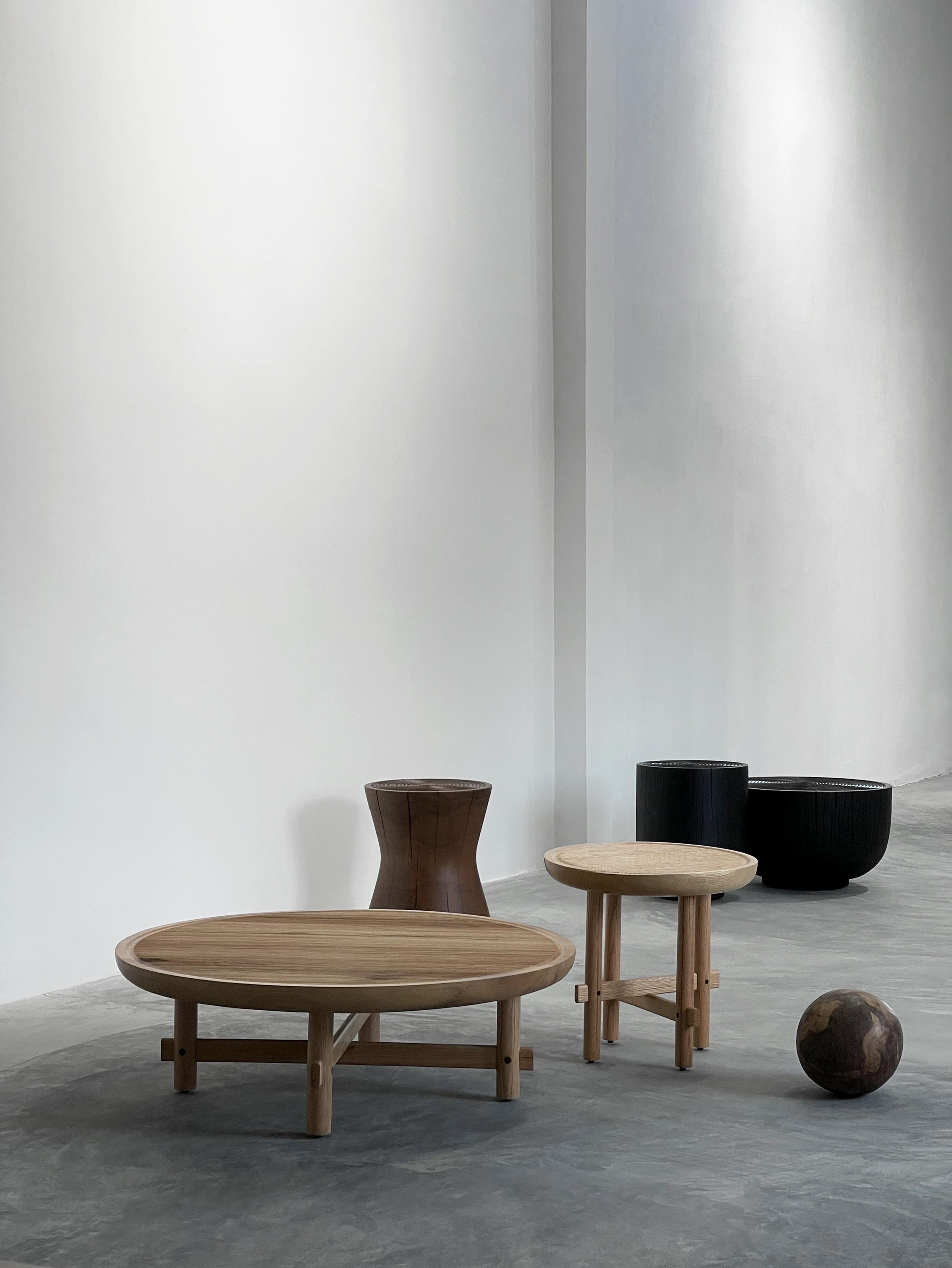 Table basse Tân An en chêne et noyer charbonné par ONON DETAILS en vente 4