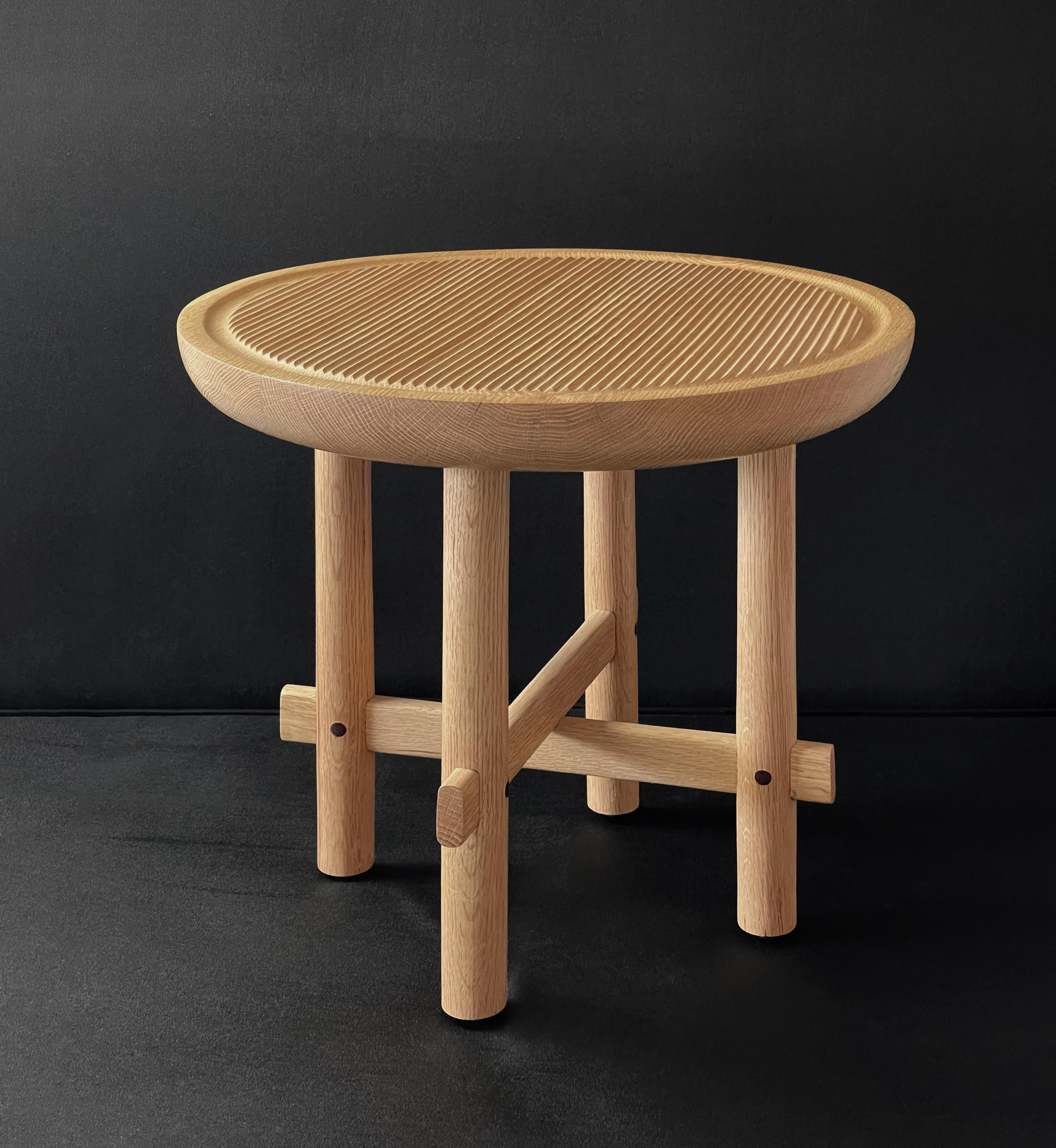 Autre Table basse Tân An en chêne et noyer charbonné par ONON DETAILS en vente