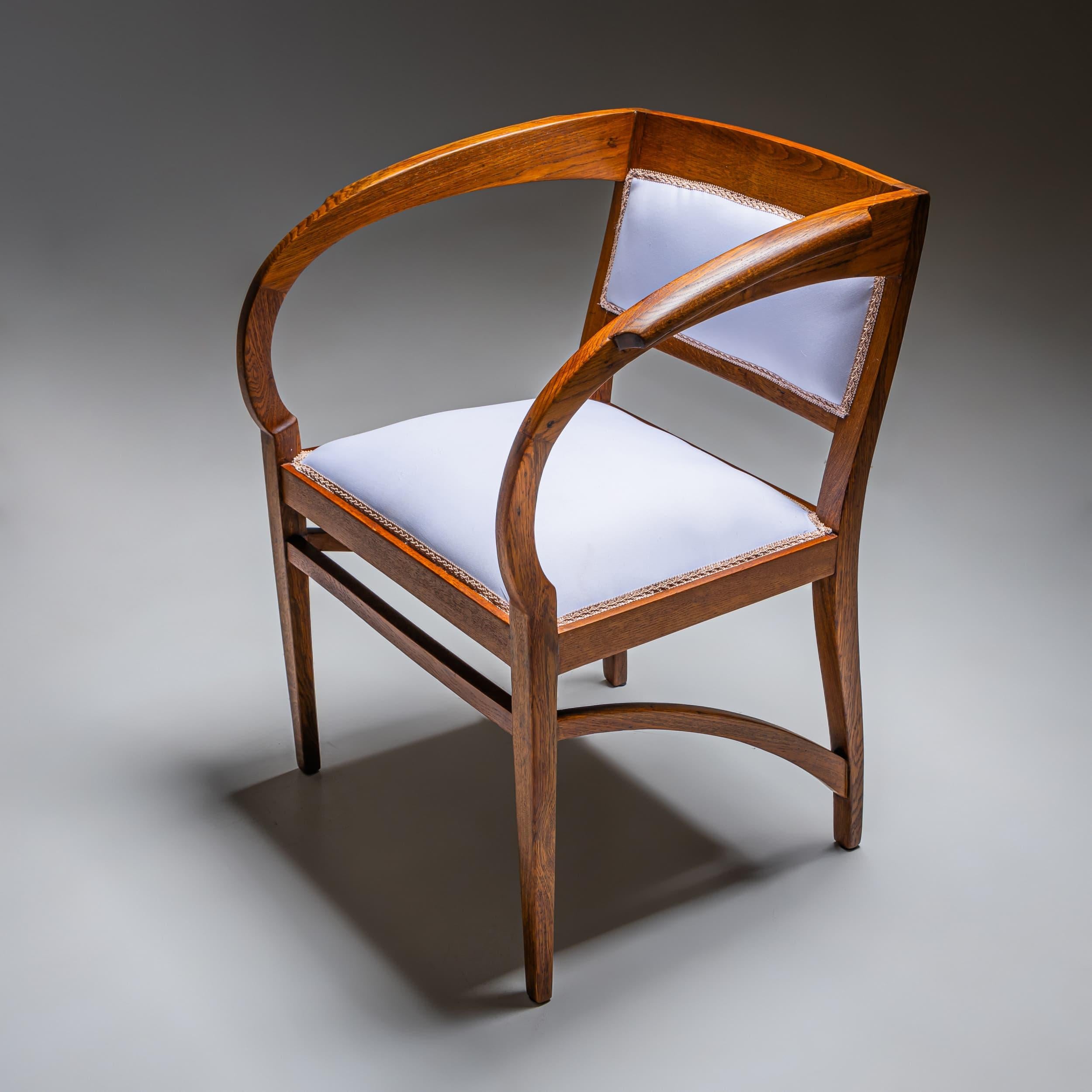 EICHE Sessel, Jugendstil, wahrscheinlich Wien, Anfang 20. (Stoff) im Angebot