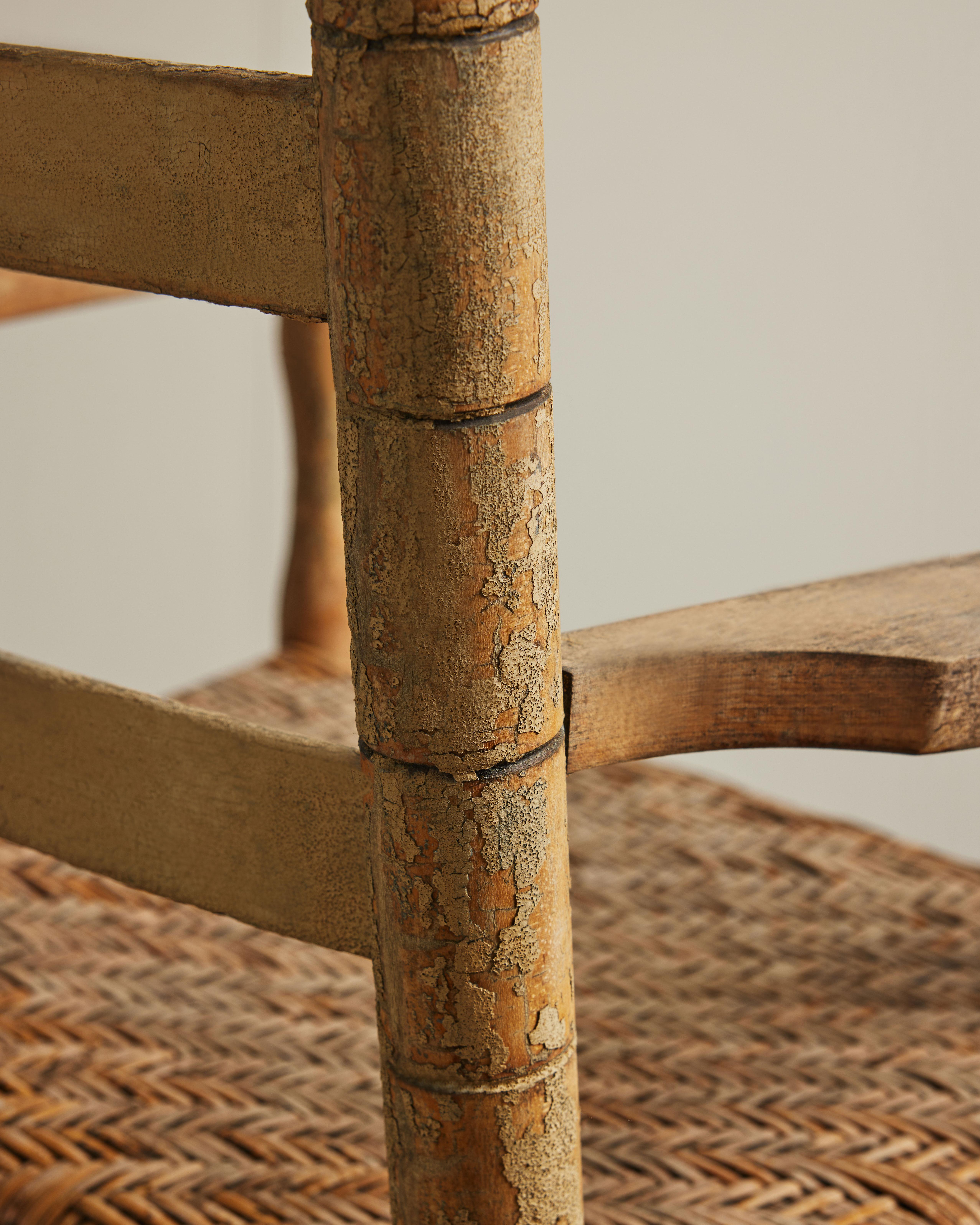 Sillón de roble con asiento de mimbre tejido, Estados Unidos, principios del s. XX en venta 5