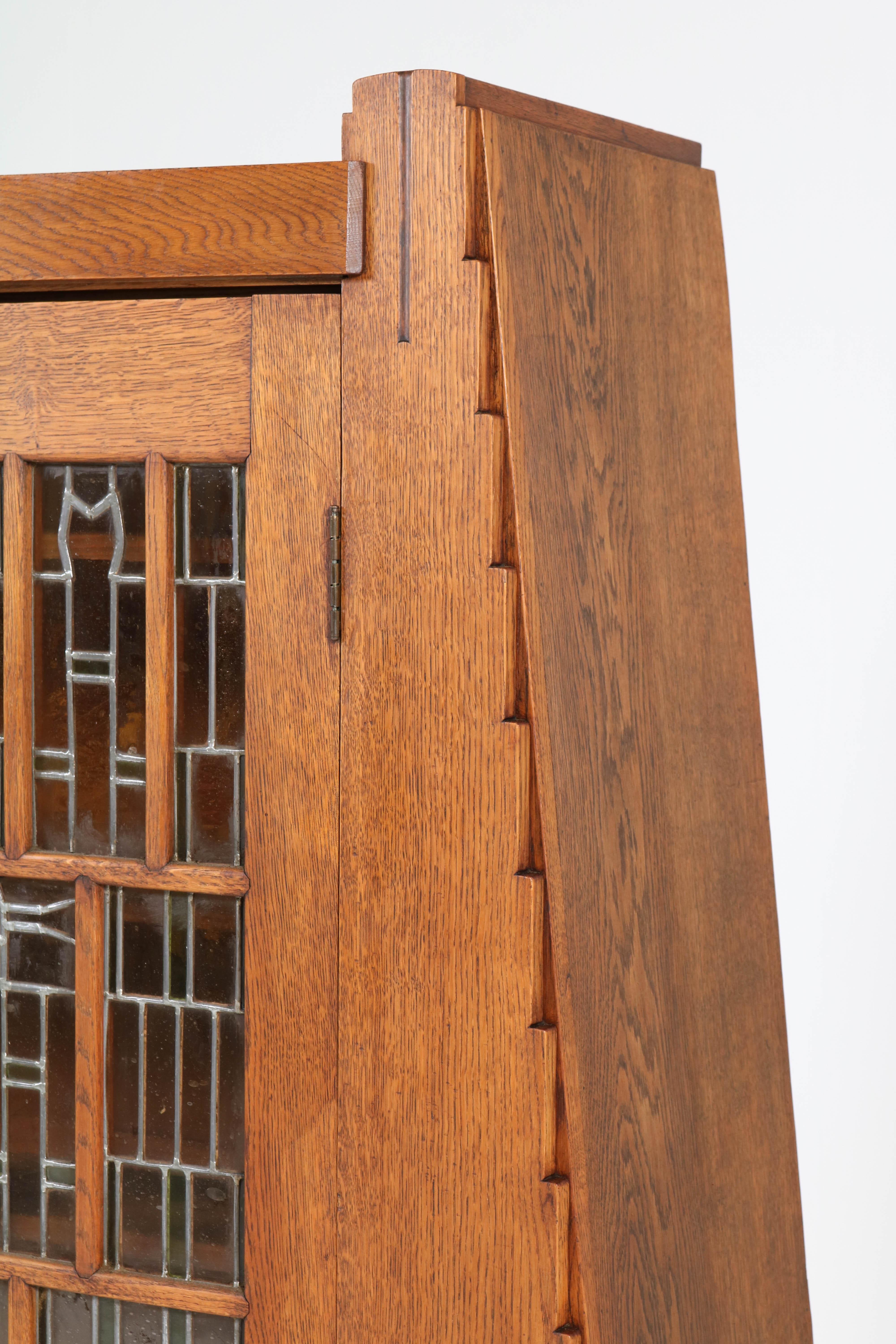 Oak Art Deco Amsterdam School Bookcase with Stained Glass by Hildo Krop, 1918 2