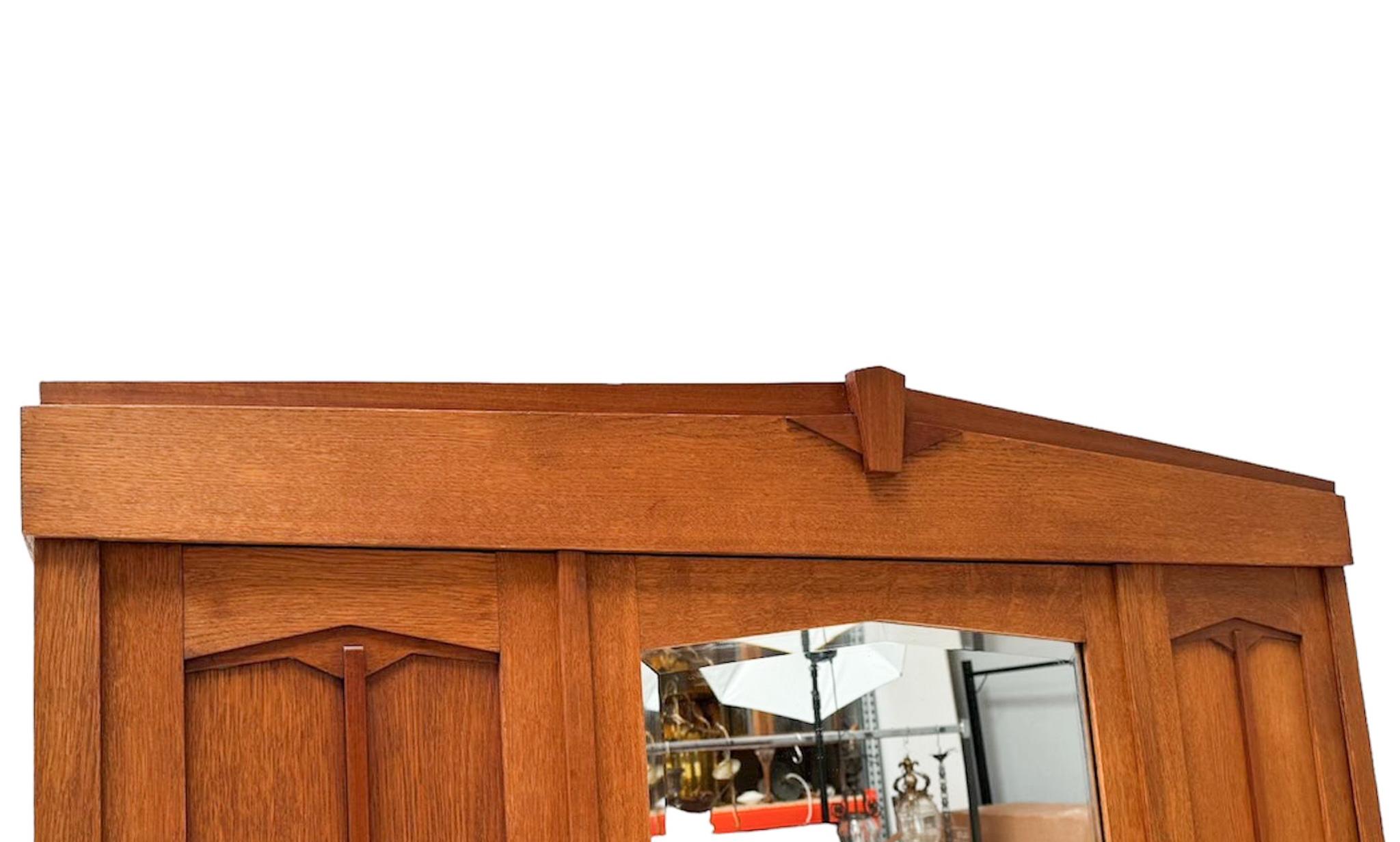 Early 20th Century Oak Art Deco Amsterdamse School Armoire or Wardrobe, 1920s