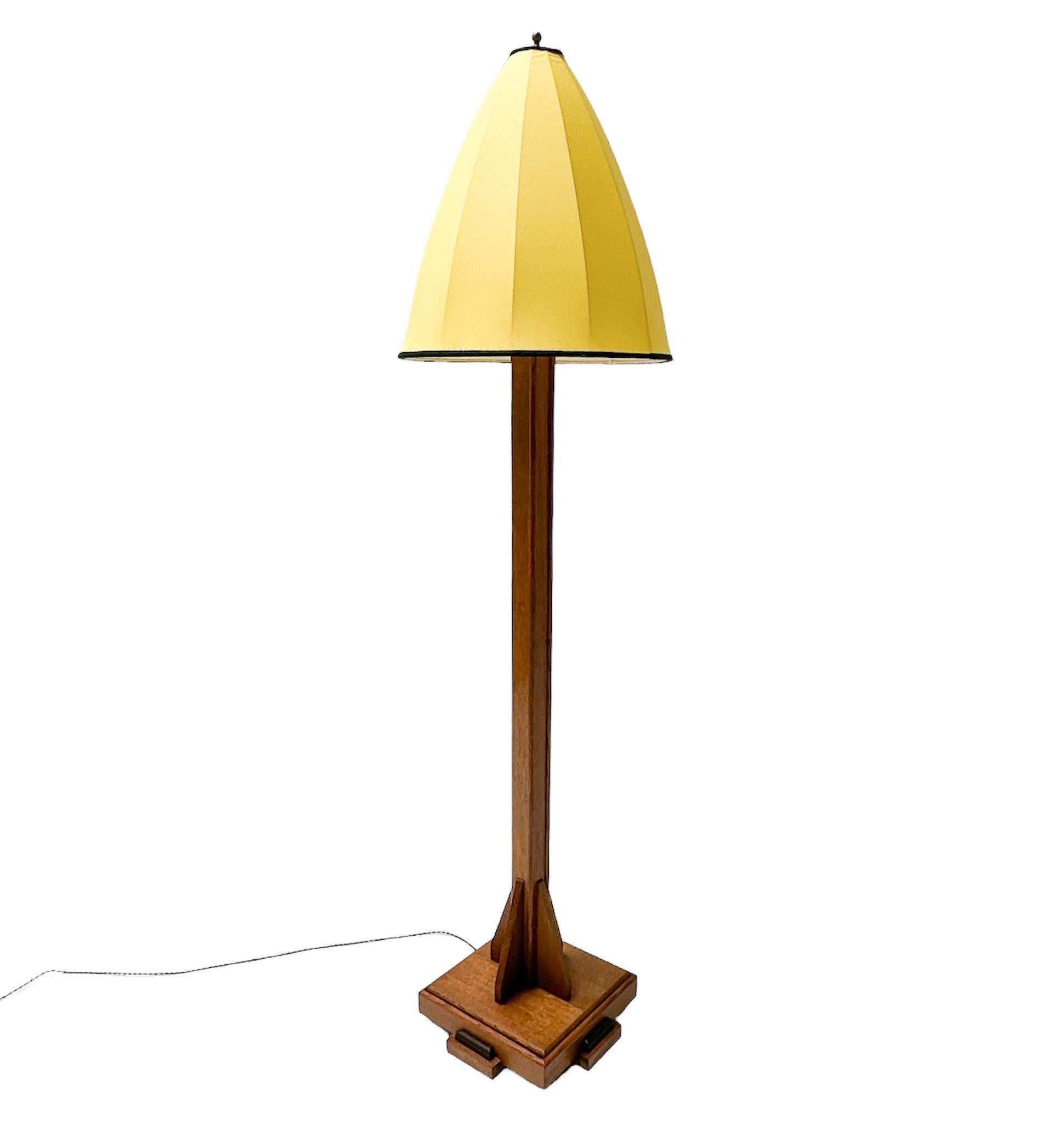 Early 20th Century Oak Art Deco Amsterdamse School Floor Lamp, 1920s