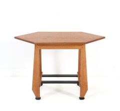 Teetisch aus Eiche im Amsterdamer Art déco-Stil von Jac. van den Bosch, 1920er Jahre