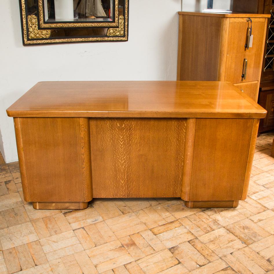 Oak Art Deco Desk with Bronze Handles For Sale 2