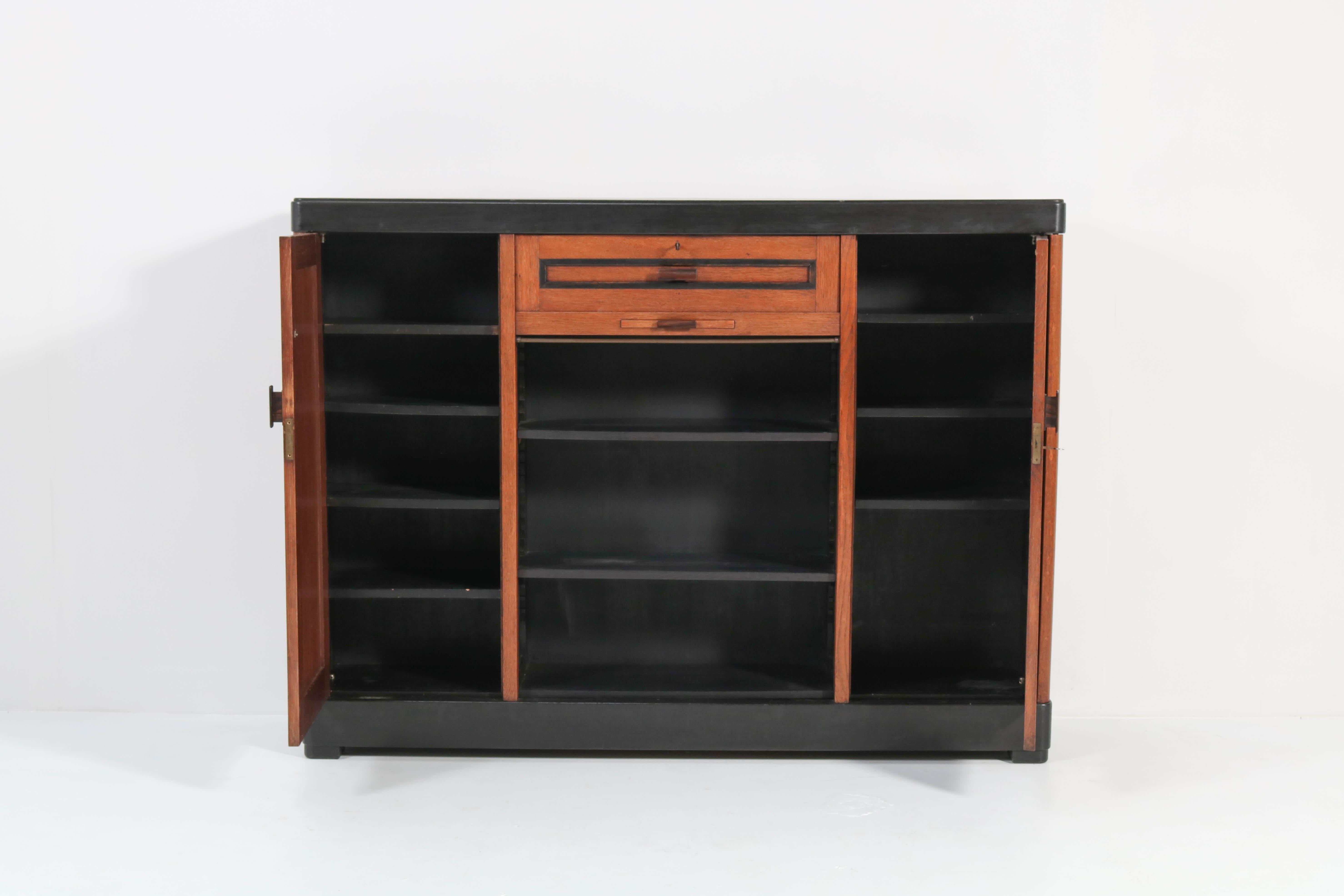 Early 20th Century Oak Art Deco Haagse School Bookcase by Frits Spanjaard for L.O.V. Oosterbeek
