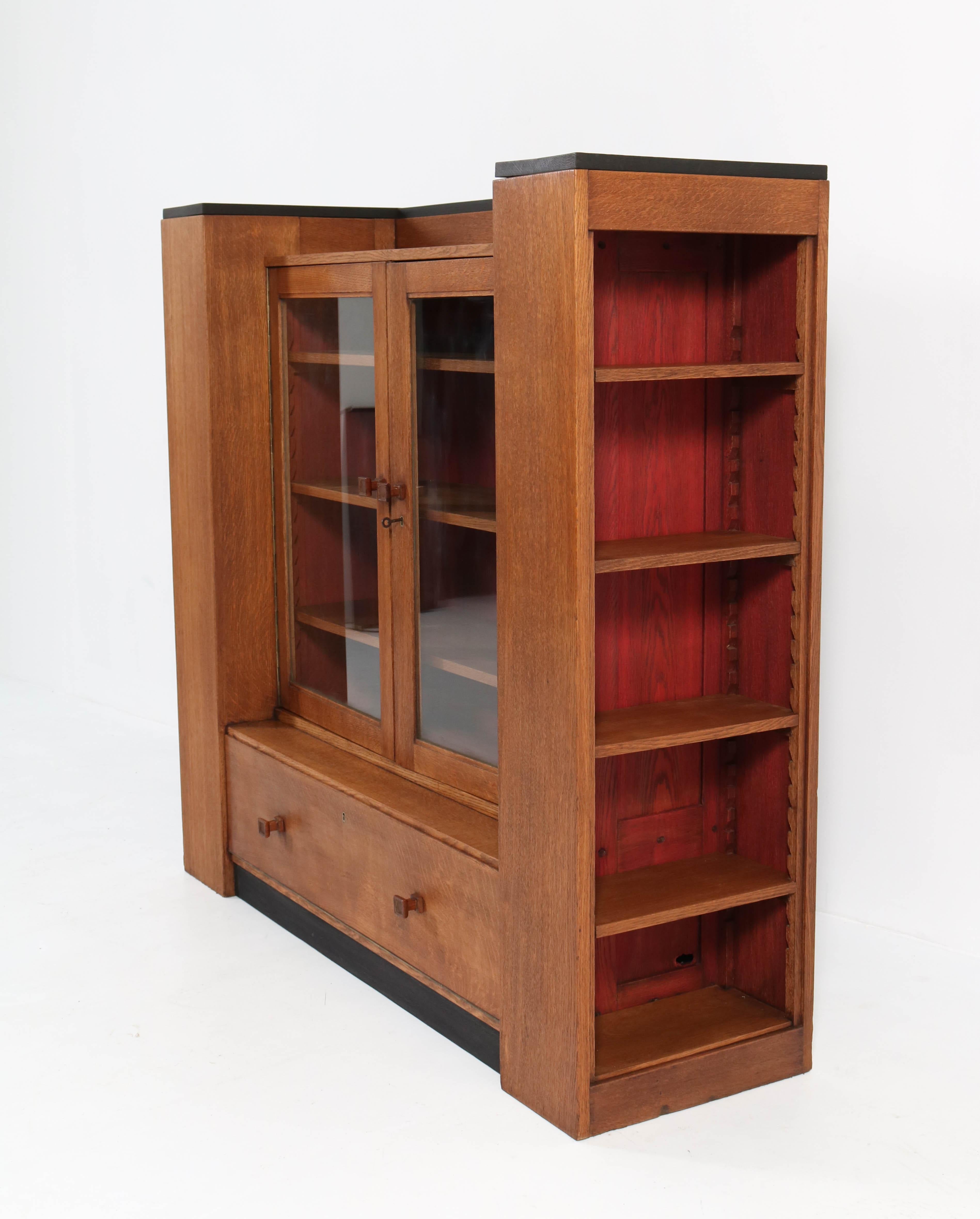 Oak Art Deco Haagse School Bookcase by Hendrik Wouda for Metz & Co. Amsterdam 2
