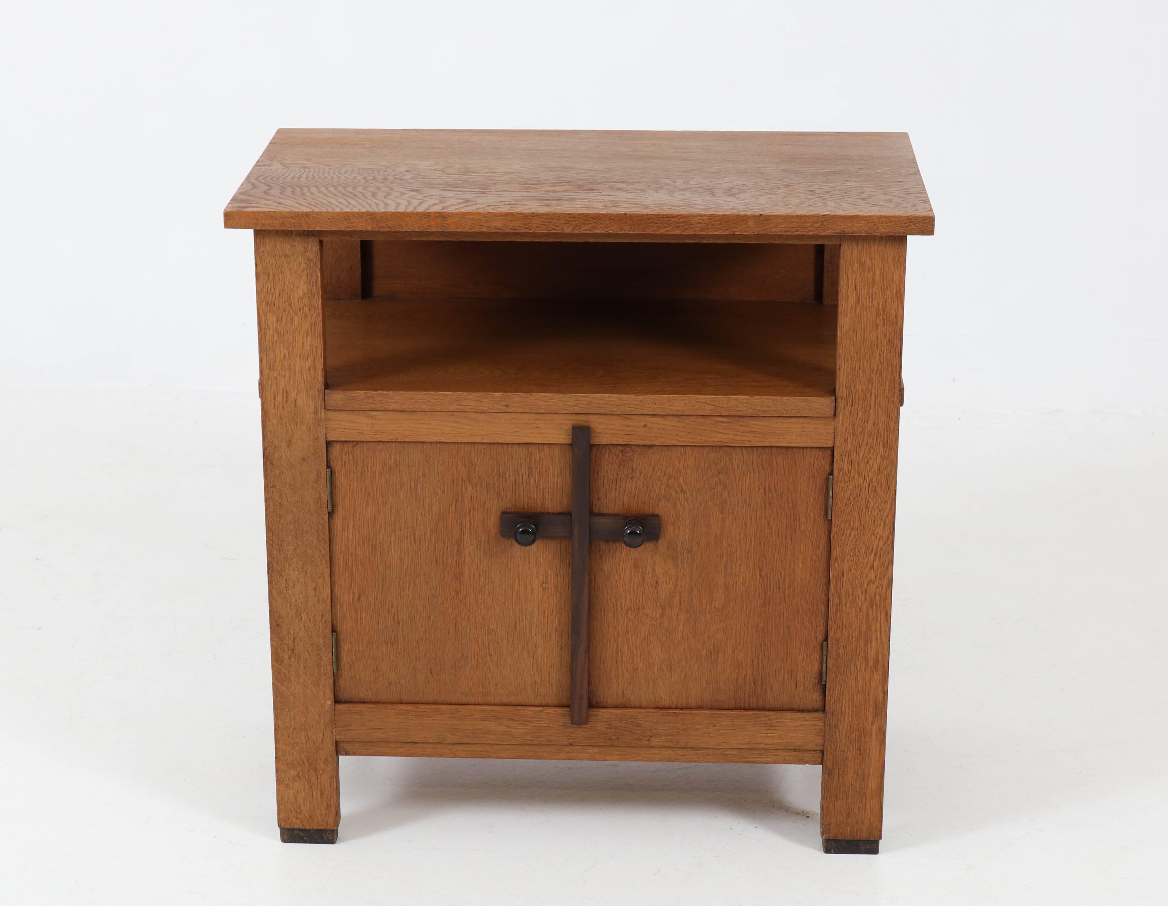 Dutch Oak Art Deco Haagse School Tea Cabinet by J.C.Le Cointre Den Haag, 1920s
