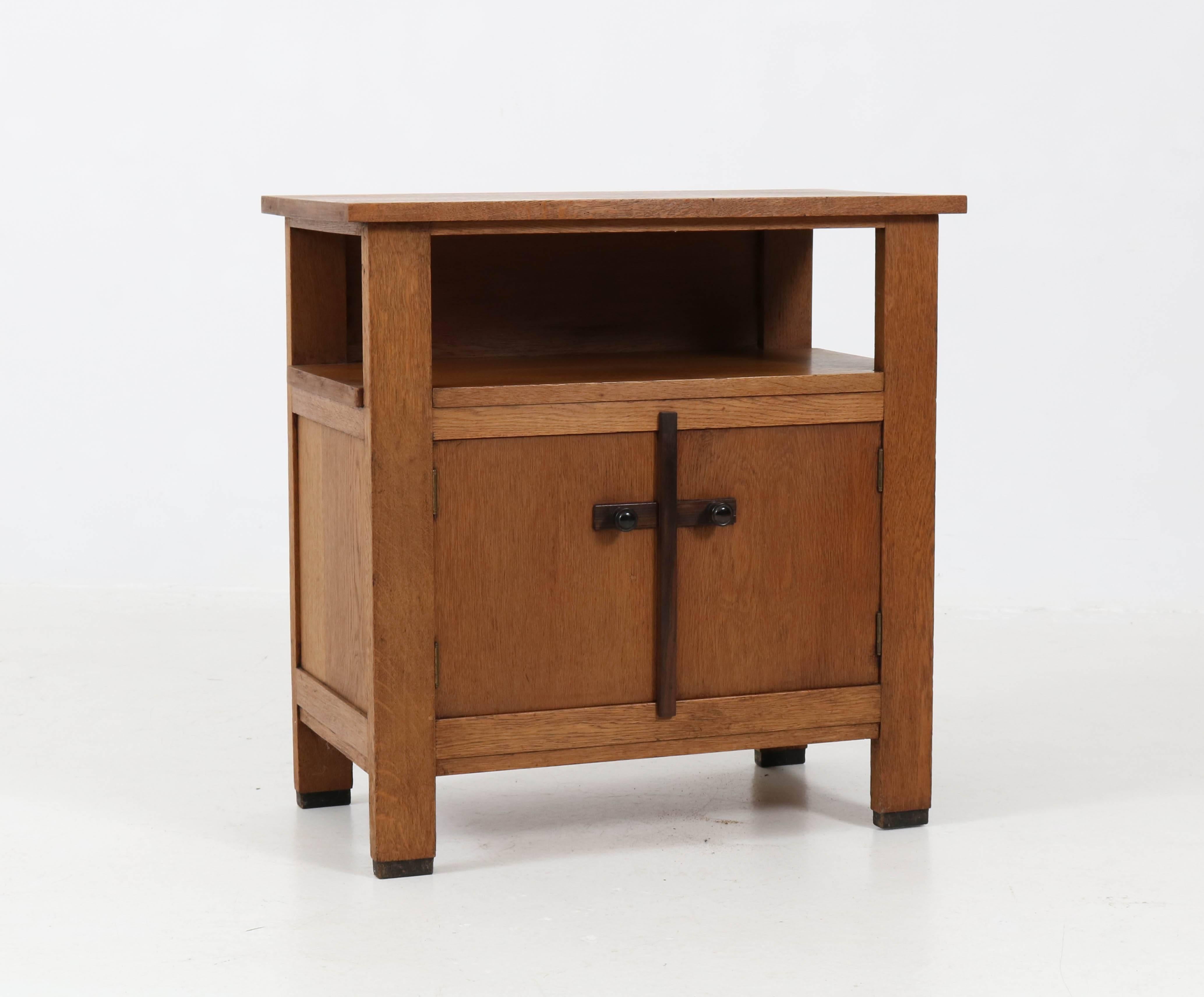Macassar Oak Art Deco Haagse School Tea Cabinet by J.C.Le Cointre Den Haag, 1920s