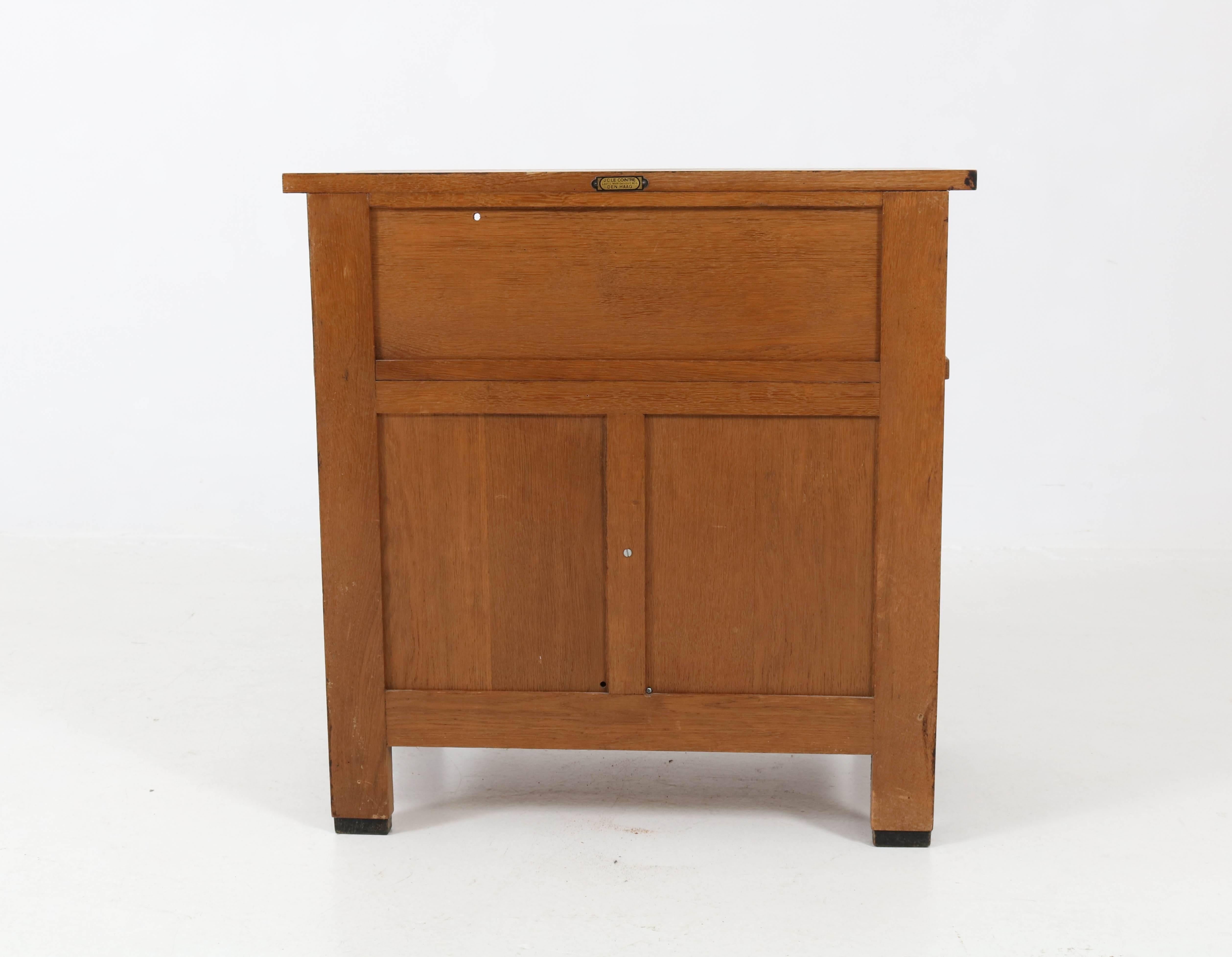 Oak Art Deco Haagse School Tea Cabinet by J.C.Le Cointre Den Haag, 1920s For Sale 2