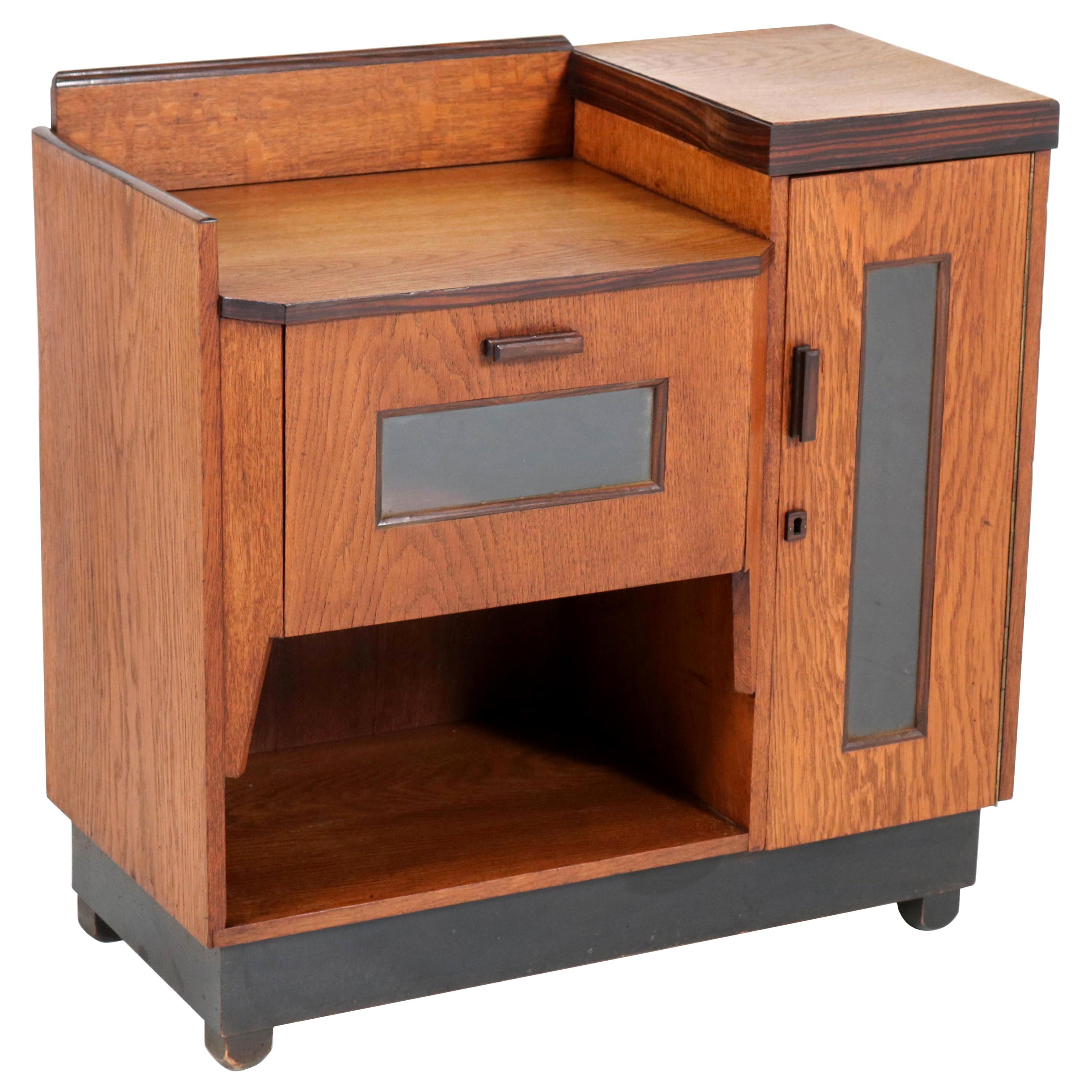 Oak Art Deco Haagse School Tea Cabinet by P.E.L. Izeren for Genneper Molen For Sale