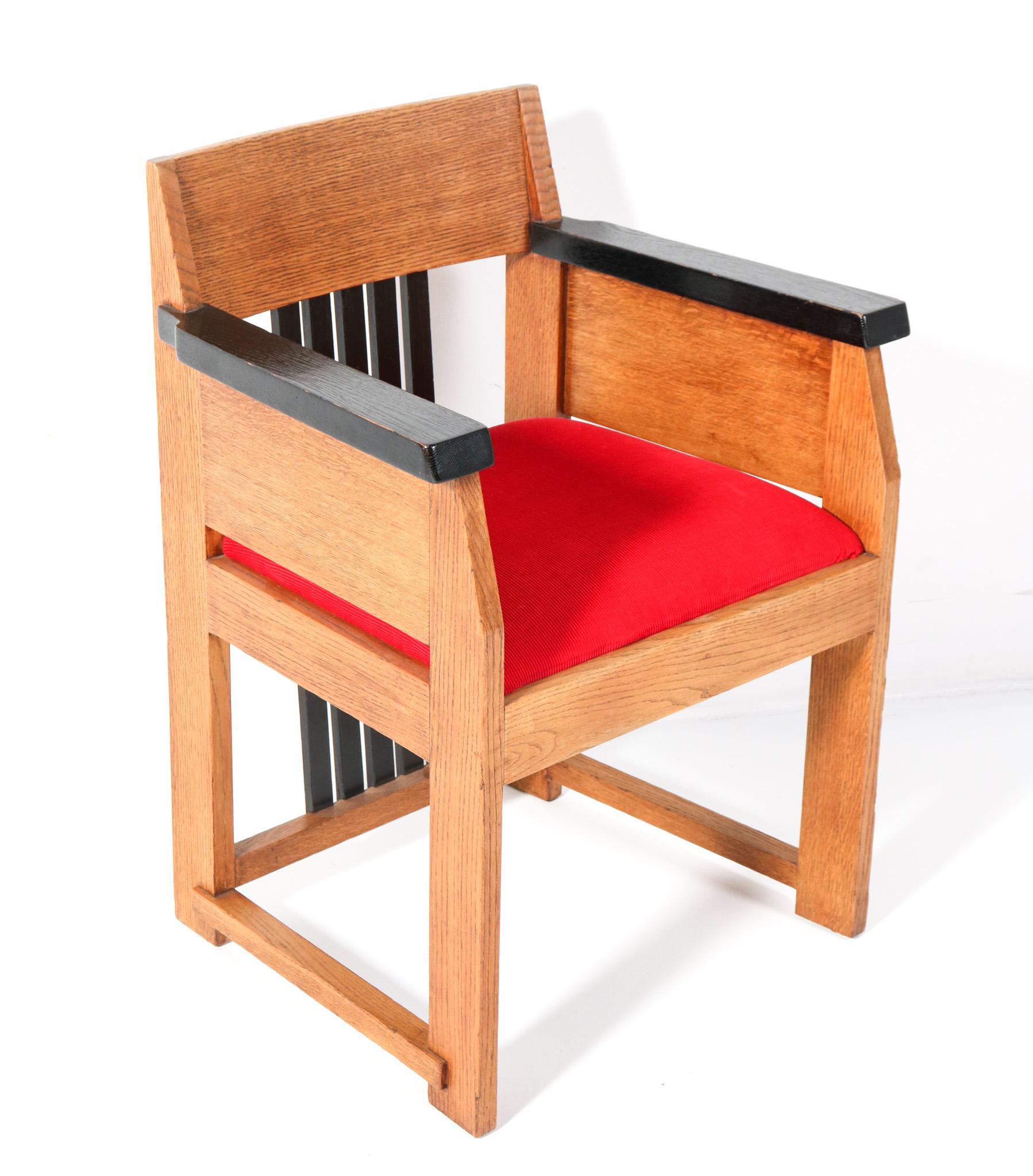 Early 20th Century Oak Art Deco Modernist Armchair by Hendrik Wouda for Pander, 1920s For Sale