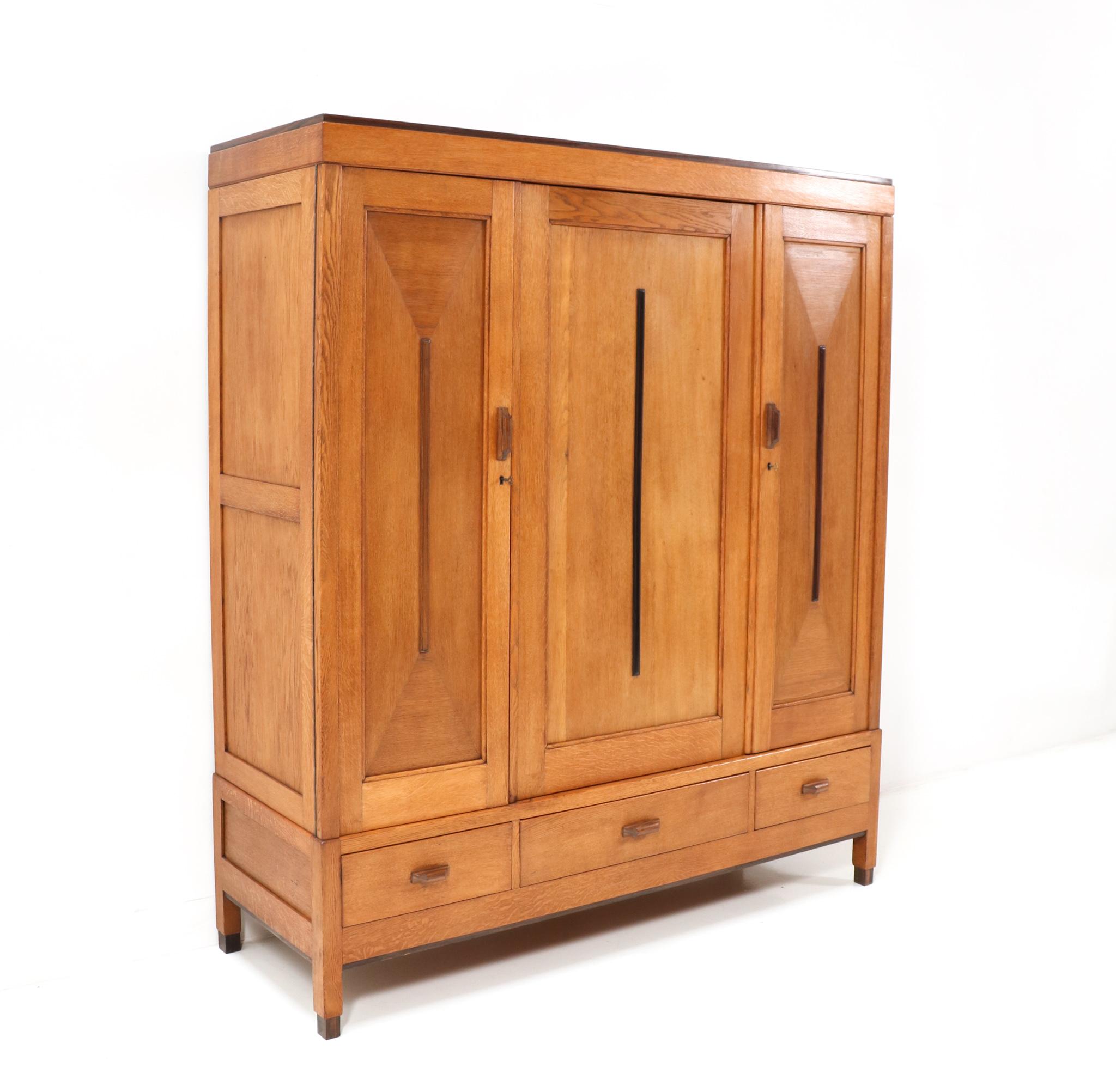 1923 wardrobe