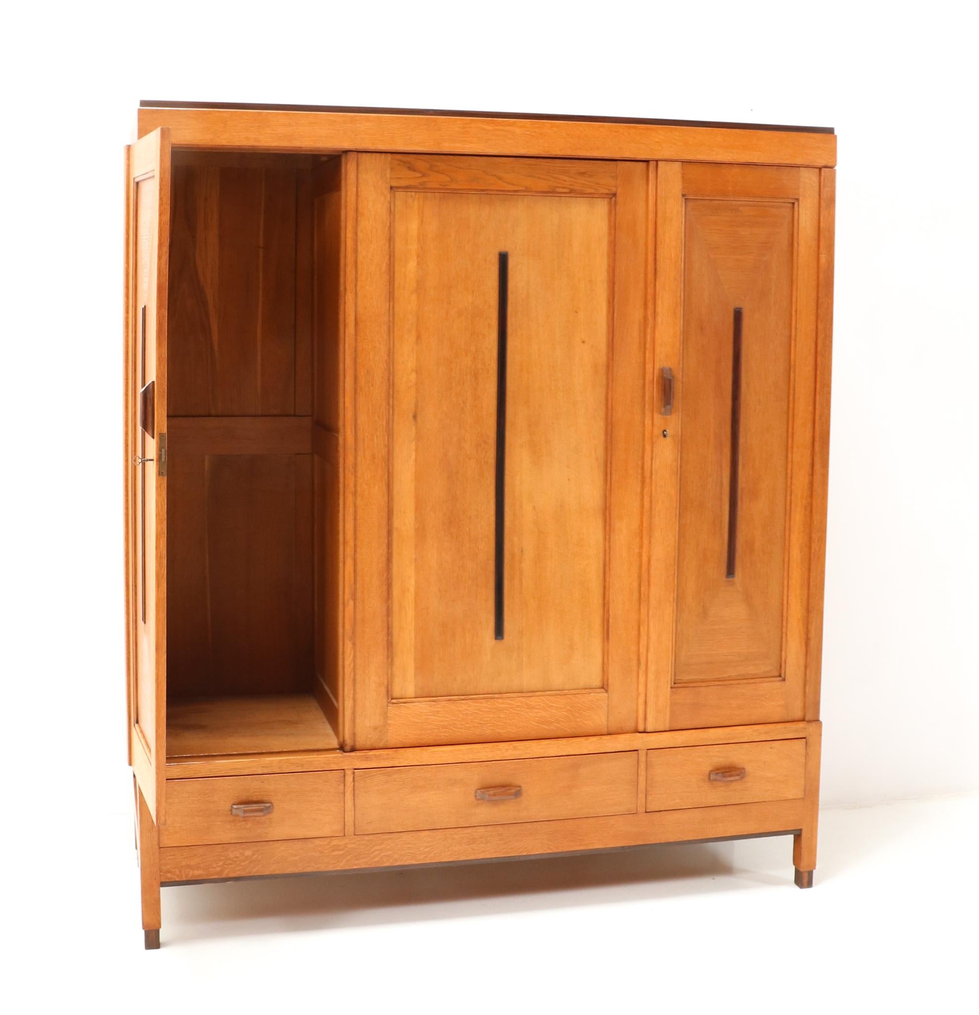 Early 20th Century Oak Art Deco Modernist Armoire or Wardrobe by Fa. Drilling Amsterdam, 1920s