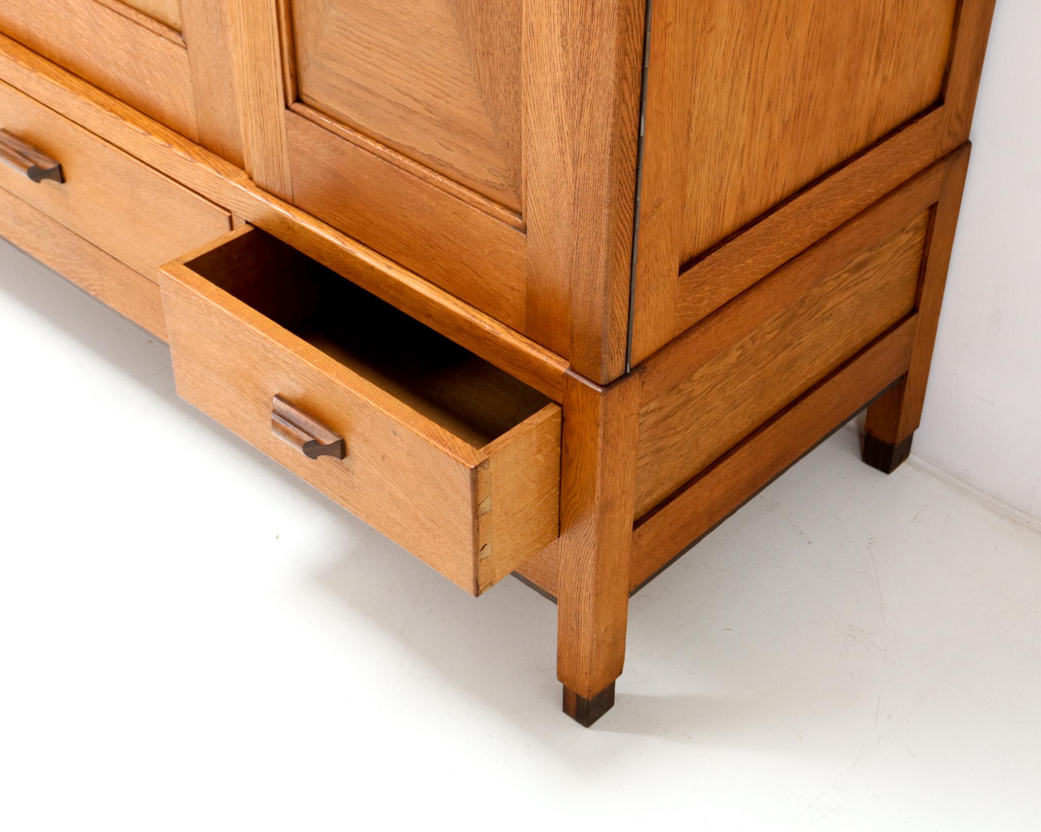Oak Art Deco Modernist Armoire or Wardrobe by Fa. Drilling Amsterdam, 1920s 1