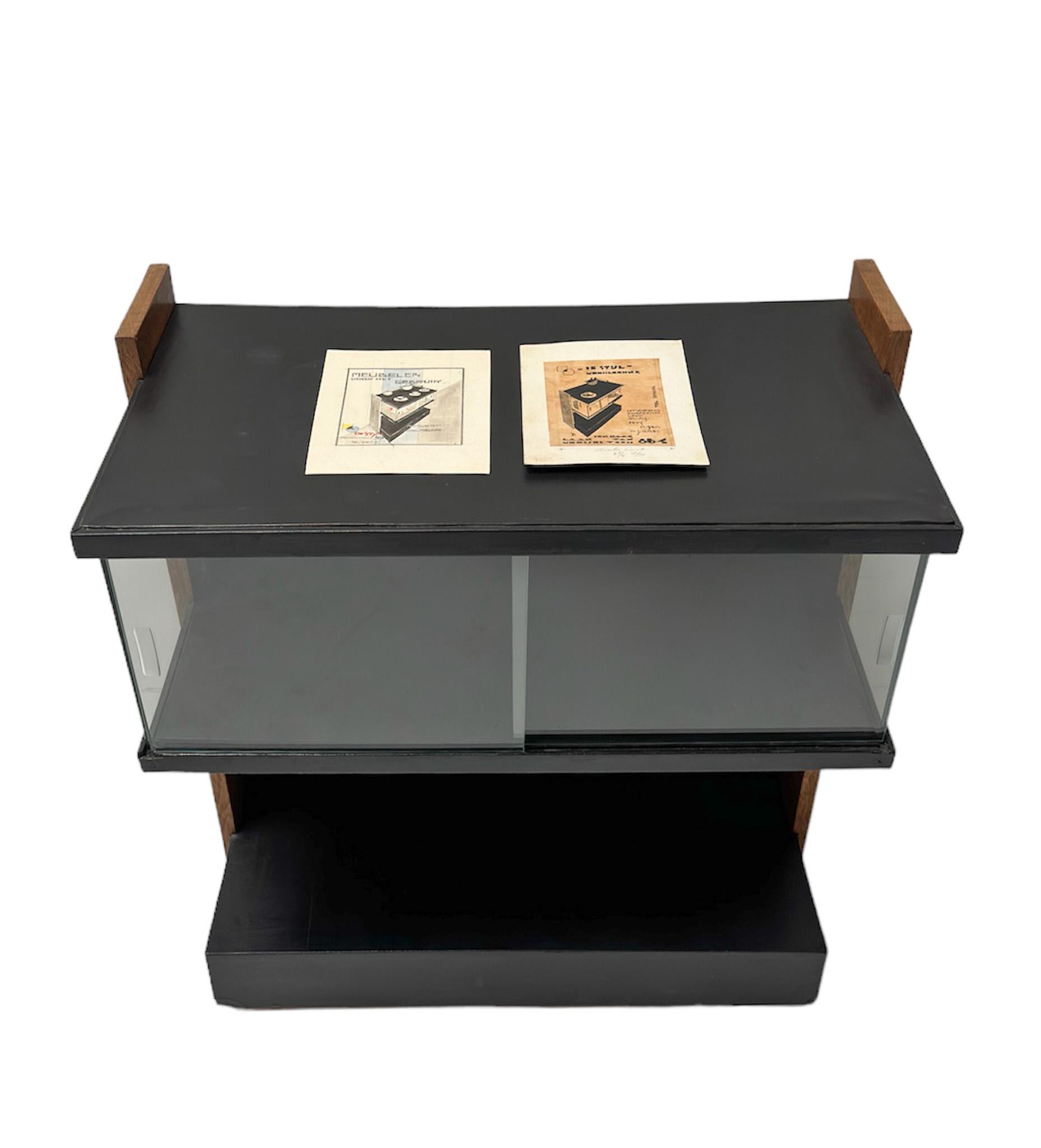 Meuble de rangement moderniste Art Déco de Jan den Drijver pour De Stijl Den Haag, années 1920 1