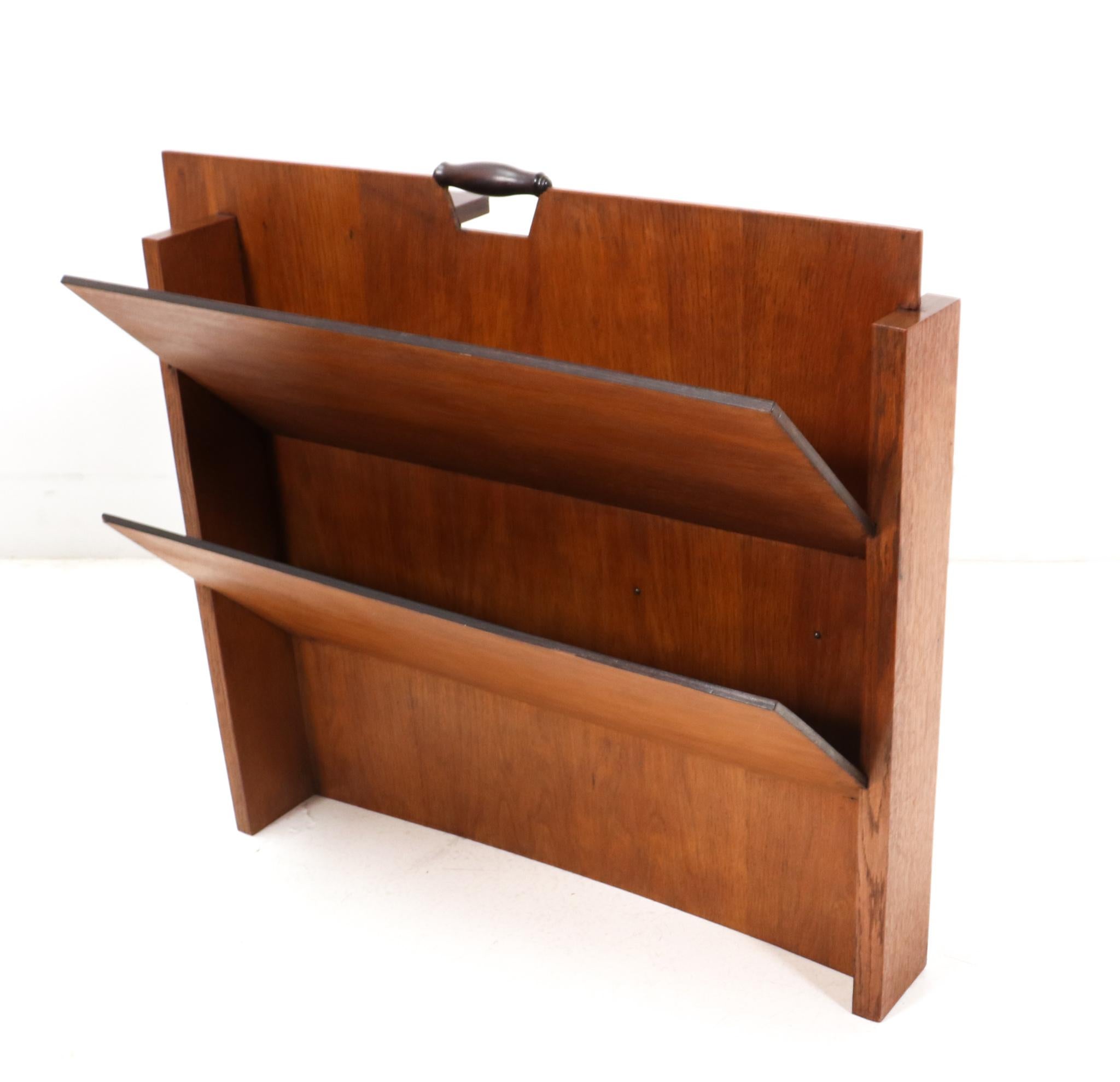 Oak Art Deco Modernist Magazine Rack by Frits Spanjaard, 1920s In Good Condition For Sale In Amsterdam, NL