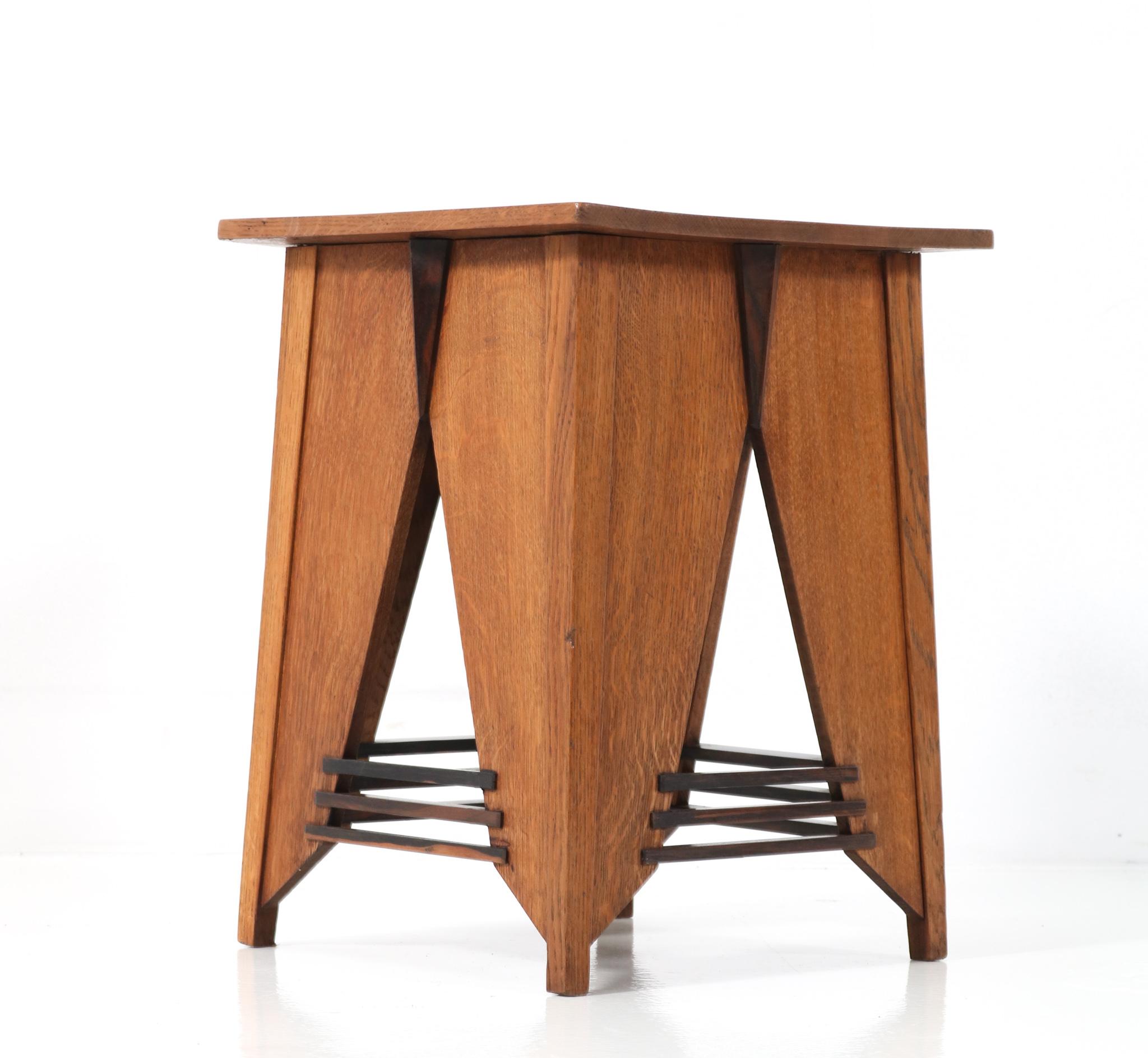 Early 20th Century Oak Art Deco Modernist Side Table by P.E.L. Izeren for Genneper Molen, 1920s For Sale