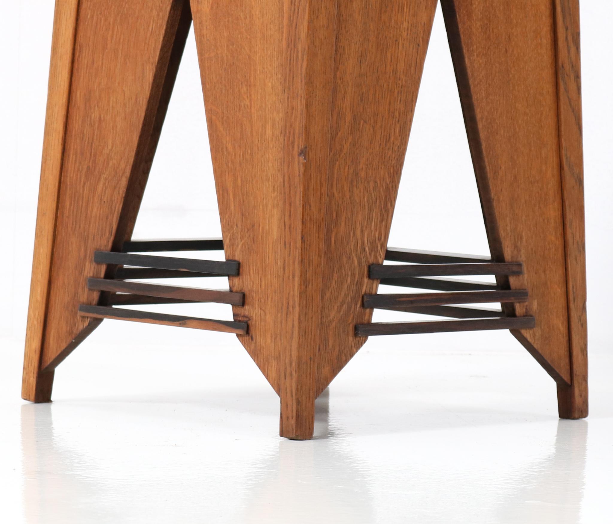 Oak Art Deco Modernist Side Table by P.E.L. Izeren for Genneper Molen, 1920s For Sale 1