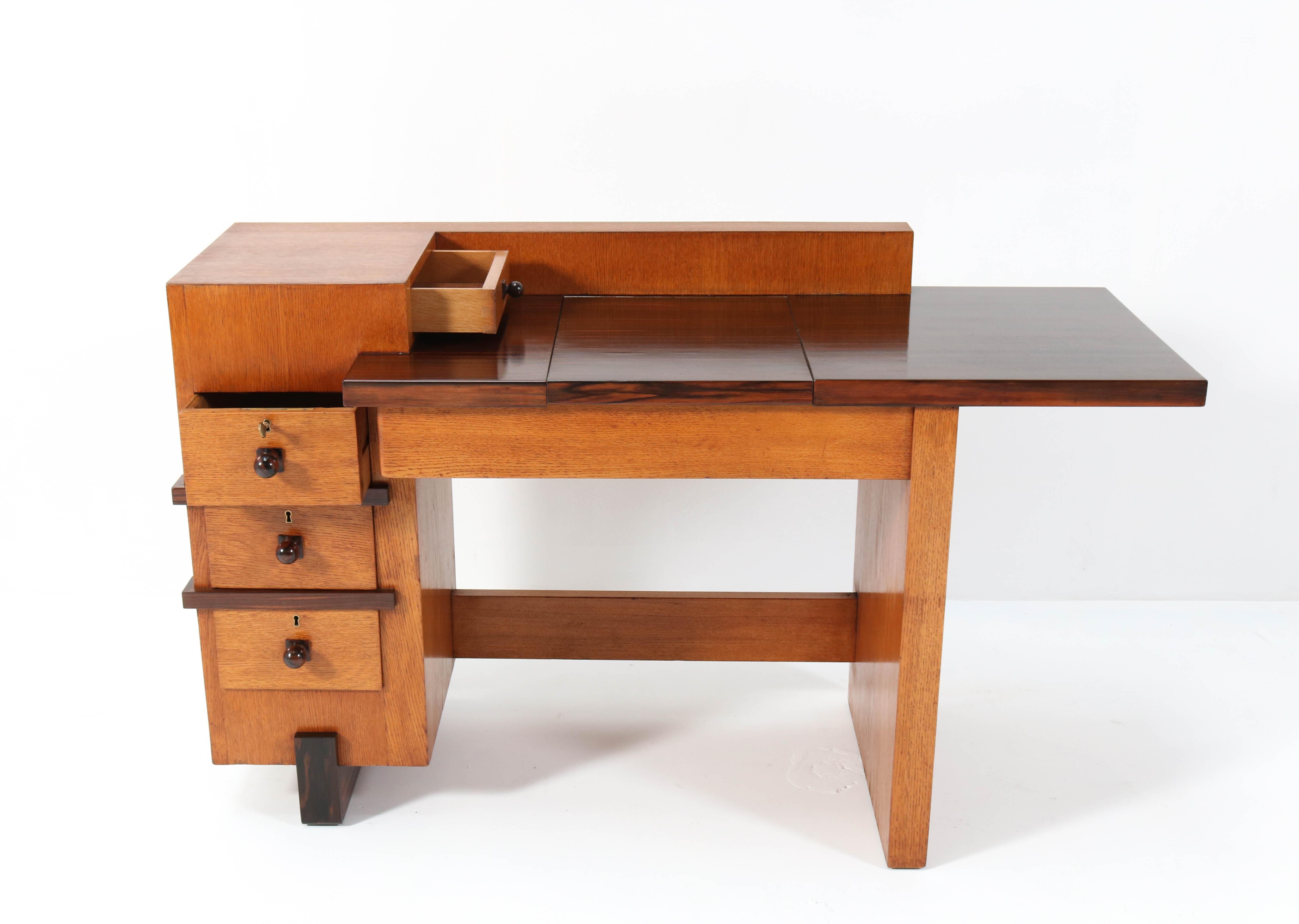 Néerlandais Table à écrire Art Déco moderniste en chêne de Hendrik Wouda pour Pander, 1924 en vente