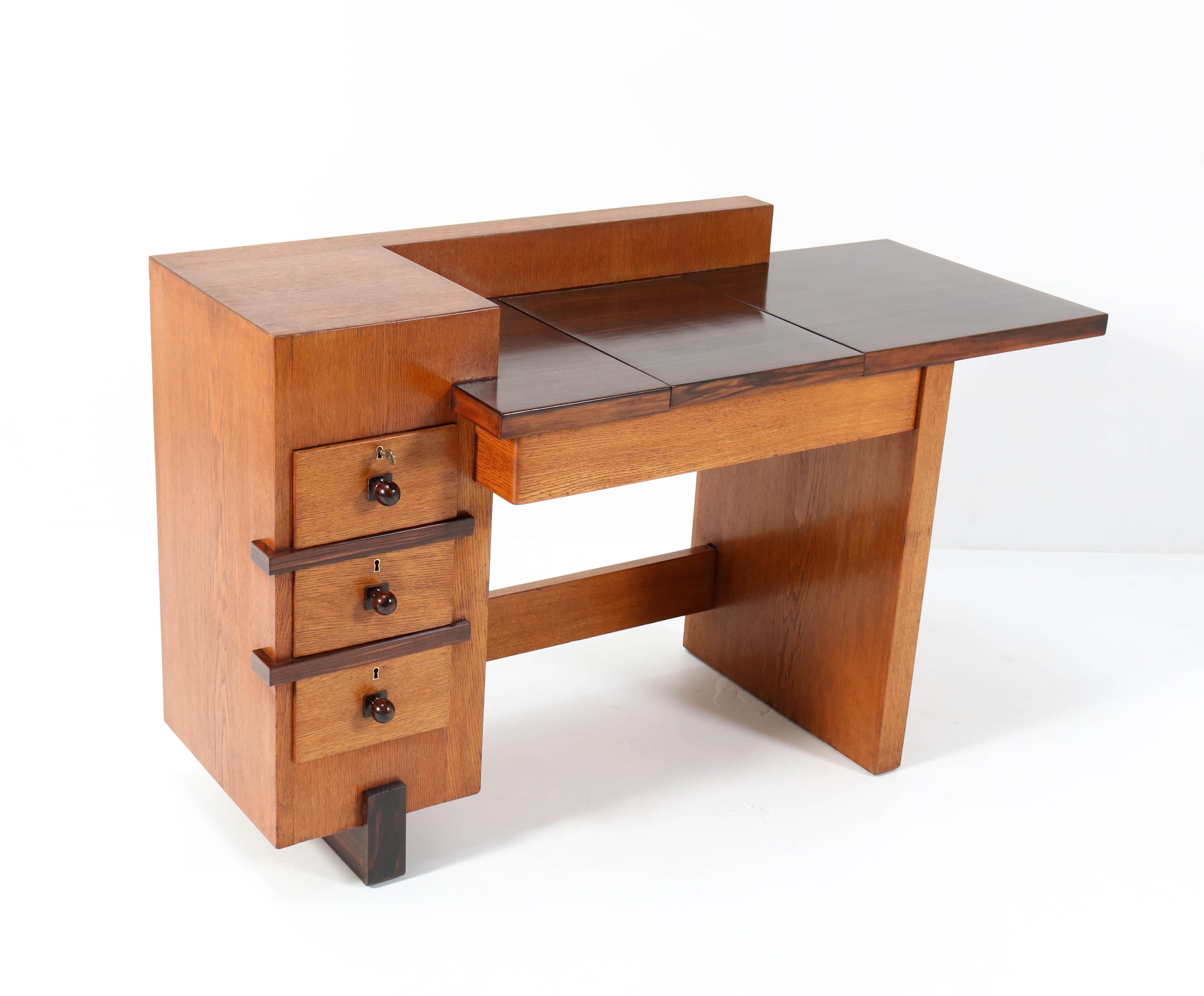 Oak Art Deco Modernist Writing Table by Hendrik Wouda for Pander, 1924 In Good Condition For Sale In Amsterdam, NL