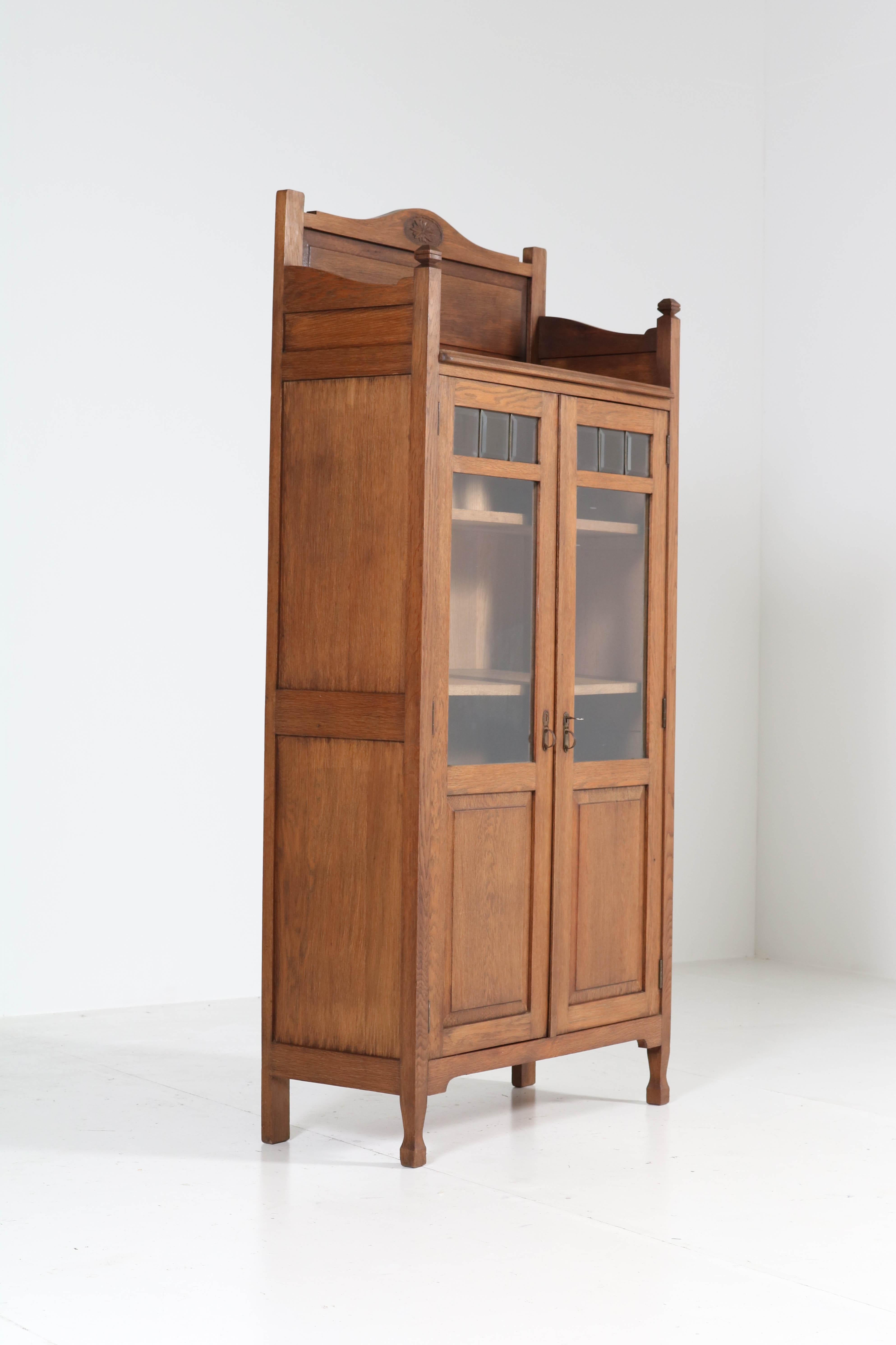 Oak Art Nouveau Arts & Crafts Bookcase, 1900s 1