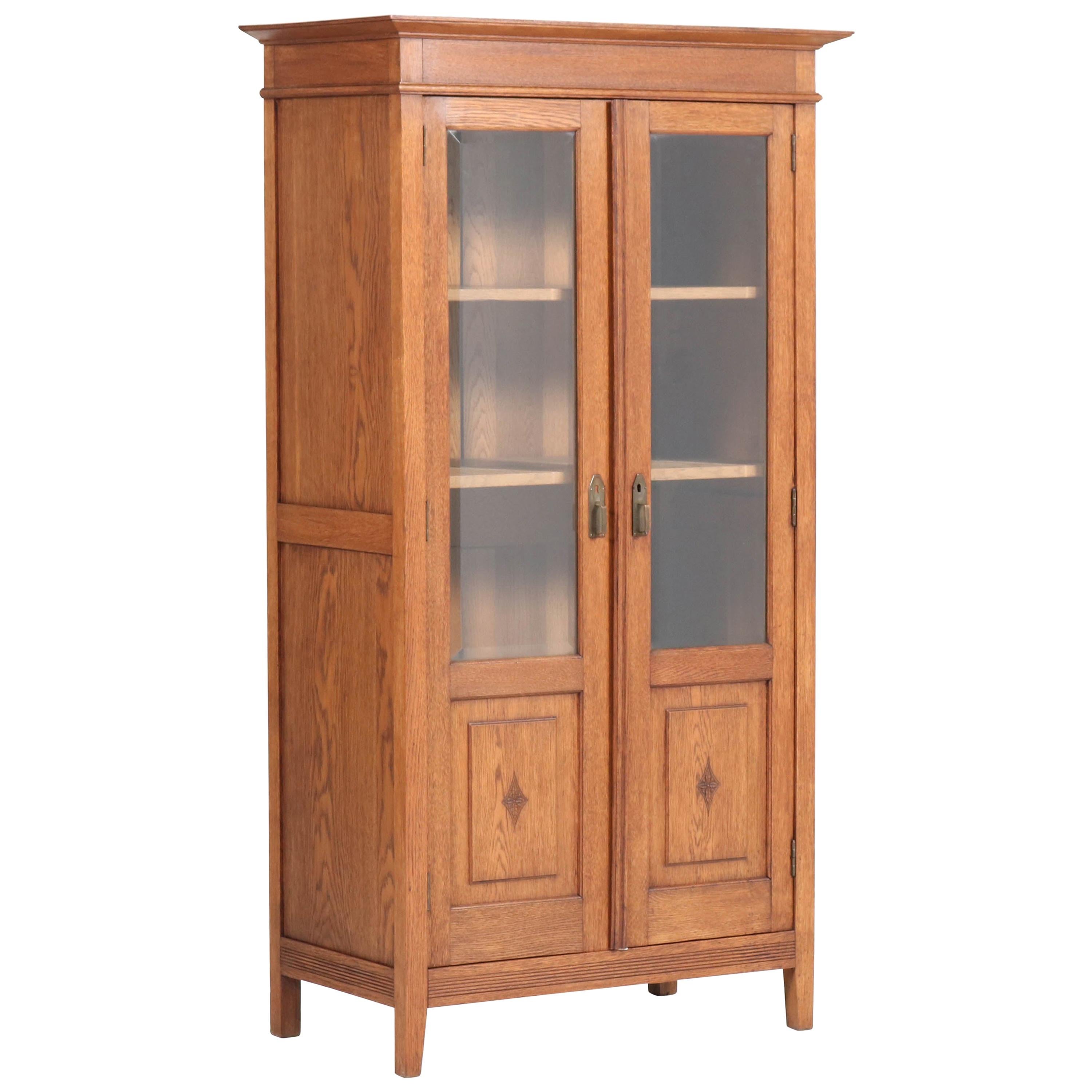 Oak Art Nouveau Arts 
Crafts Bookcase with Beveled Glass, 1900s