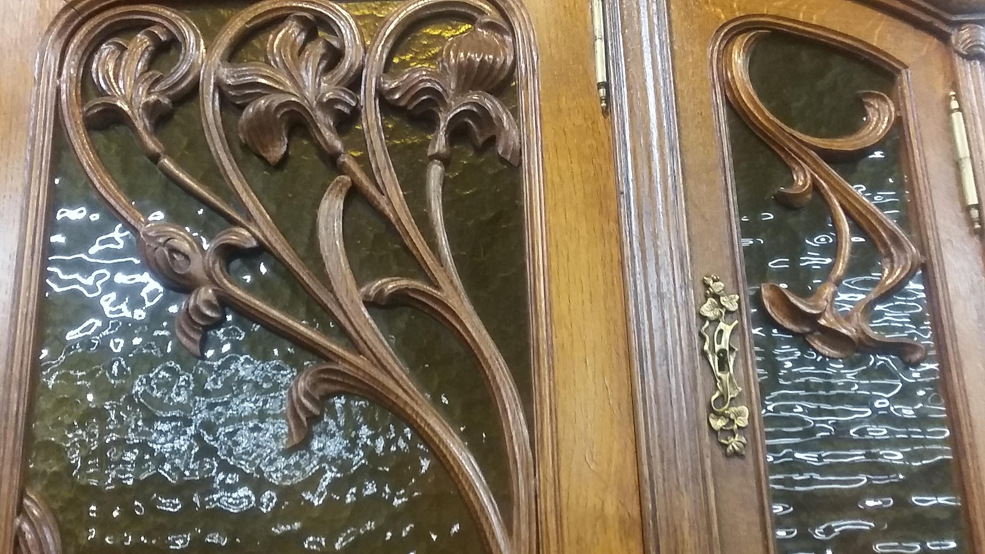 19th Century French Oak Art Nouveau 'Breakfront' Cabinet 19th century