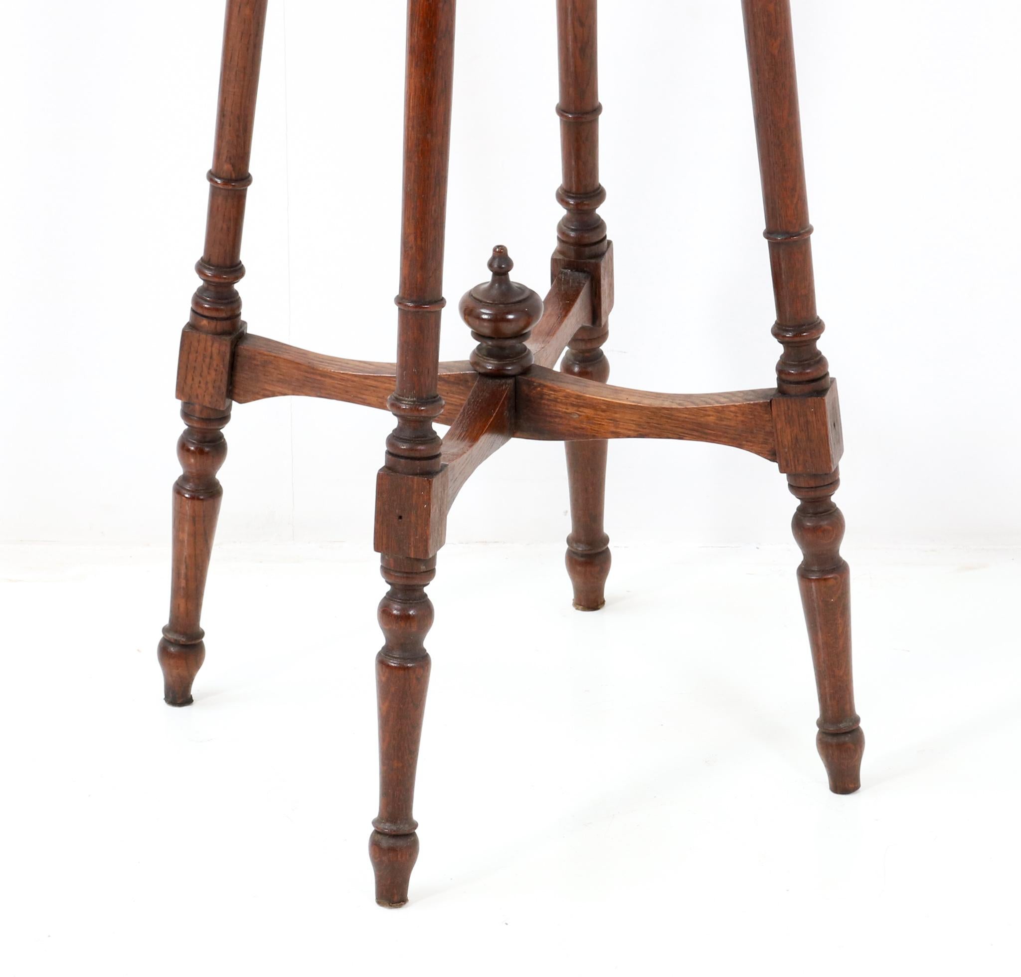Early 20th Century Oak Art Nouveau Pedestal Table or Plant Stand, 1900s For Sale