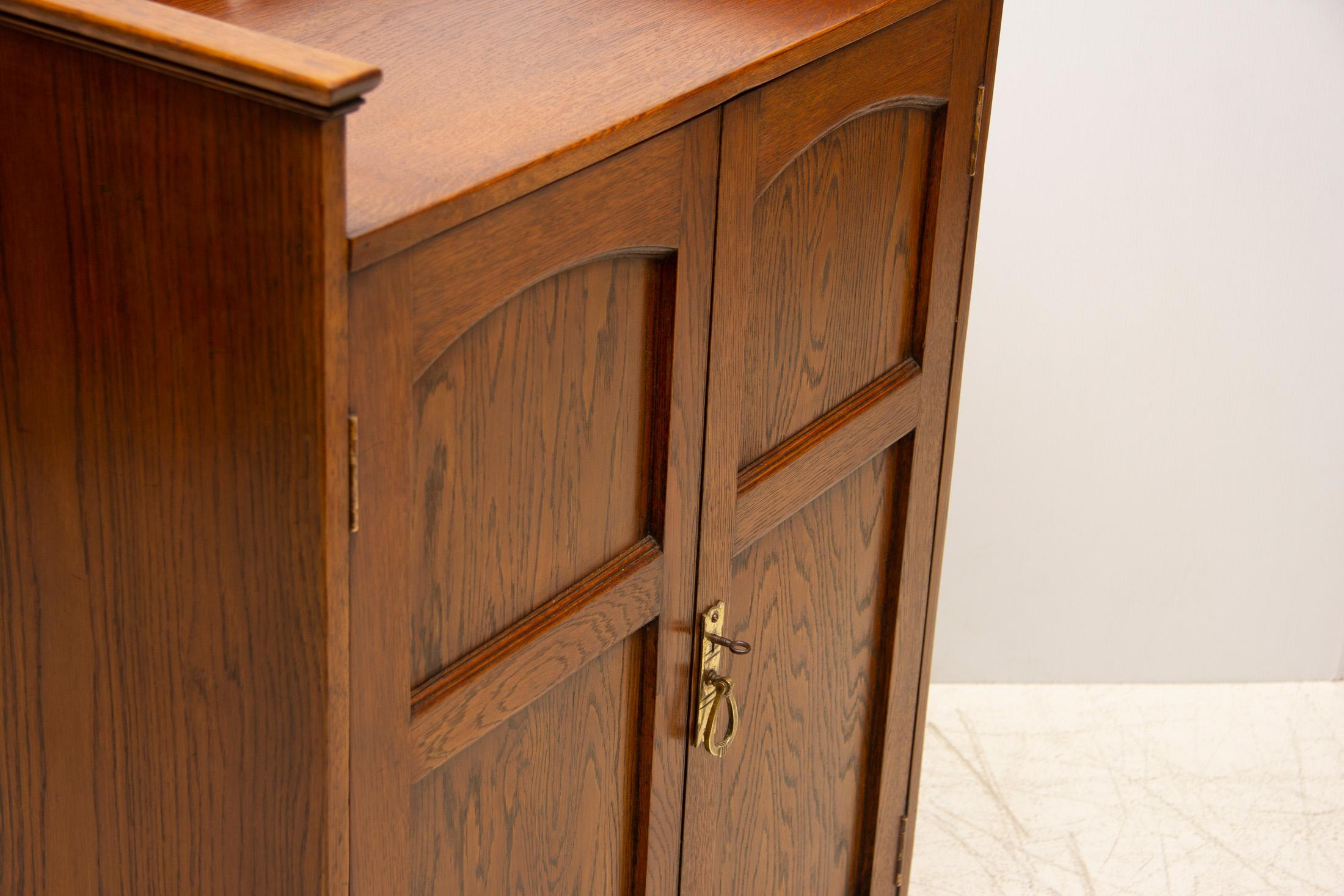 Oak Arts & Crafts Cabinet 1