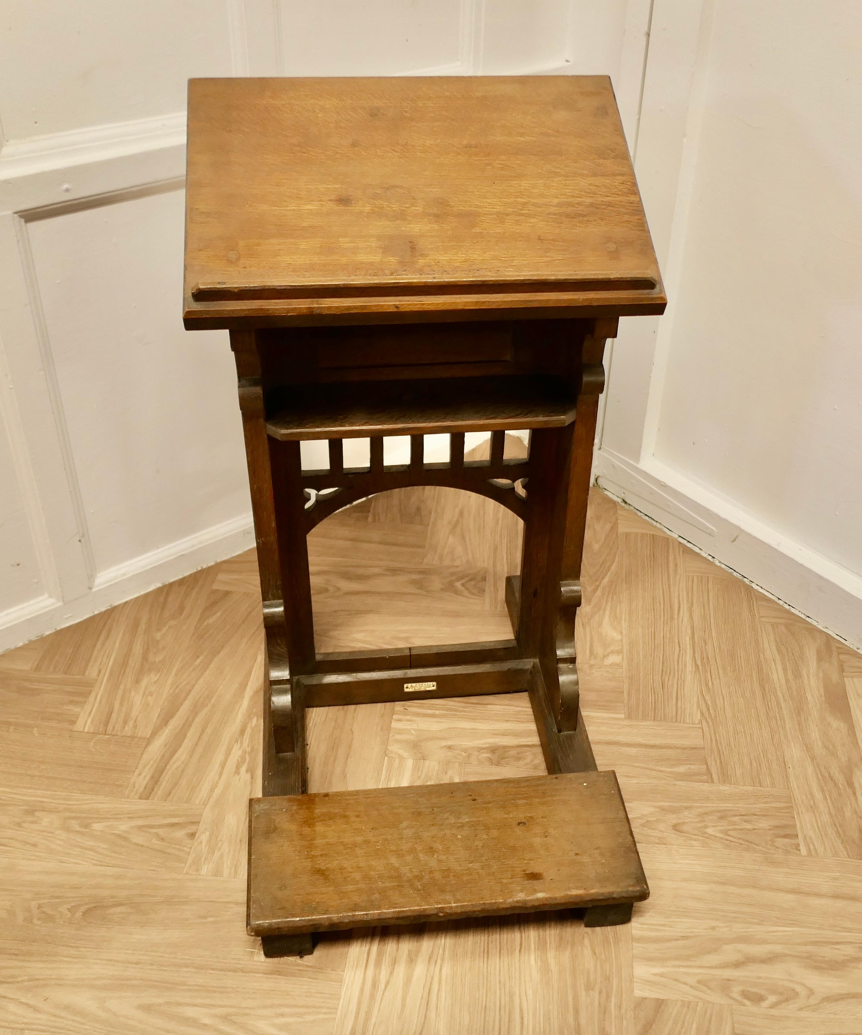 Début du 20ème siècle Station de reconnaissance de bureau Arts and Crafts en vente