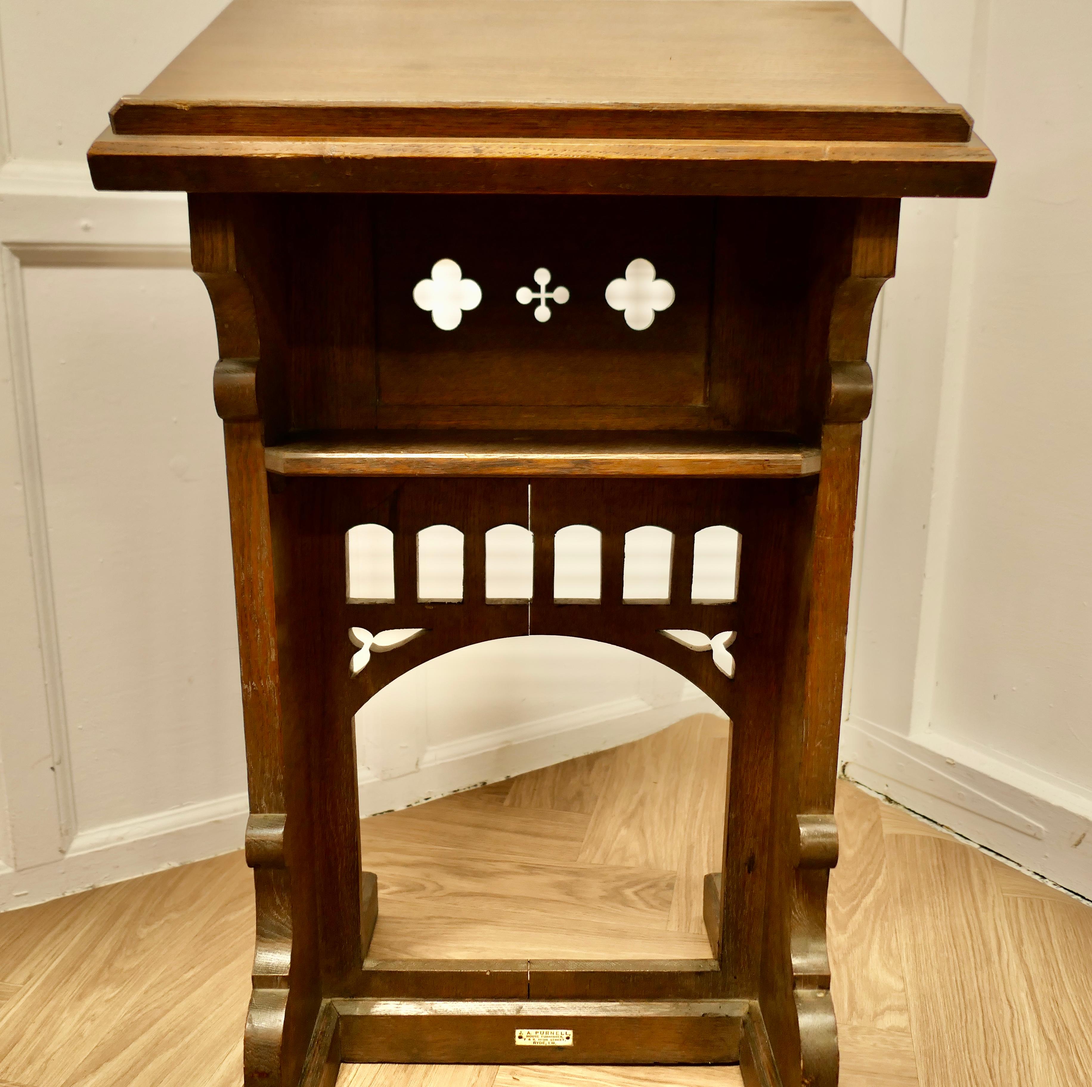 Chêne Station de reconnaissance de bureau Arts and Crafts en vente