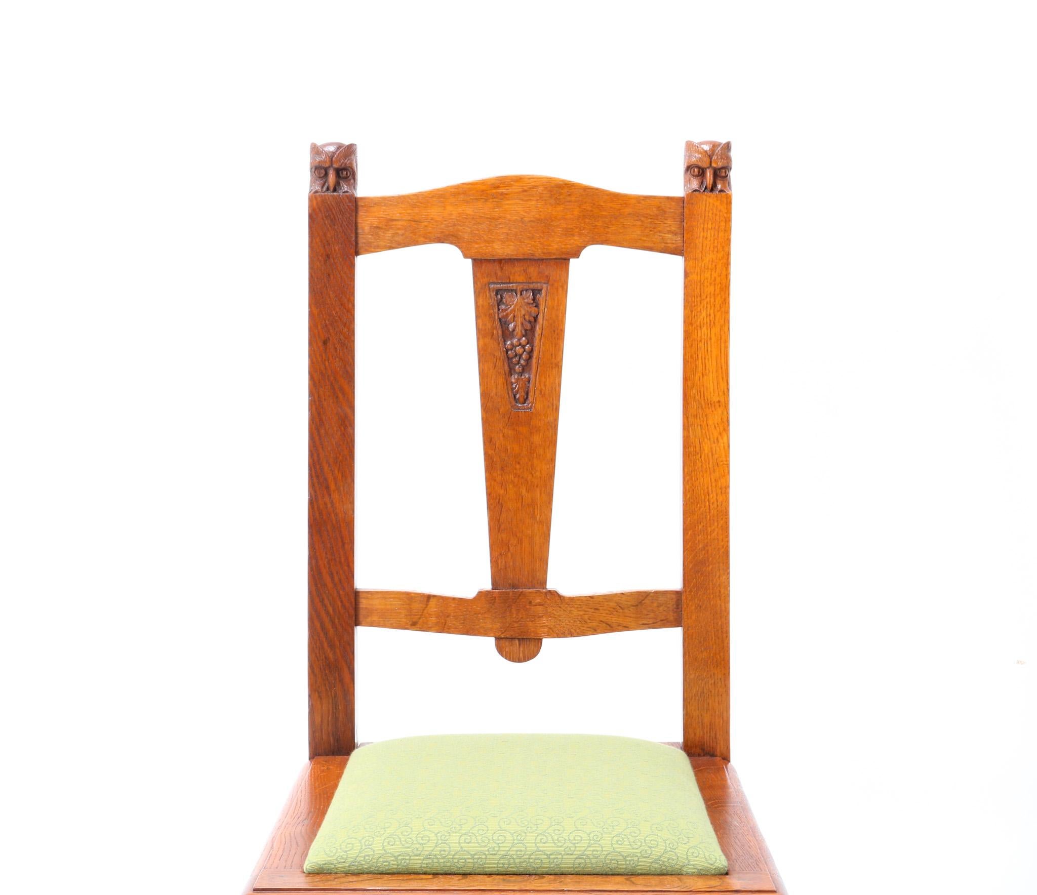 Kunsthandwerklicher Jugendstil-Beistellstuhl aus Eichenholz von Kobus de Graaff, 1900er Jahre im Angebot 2