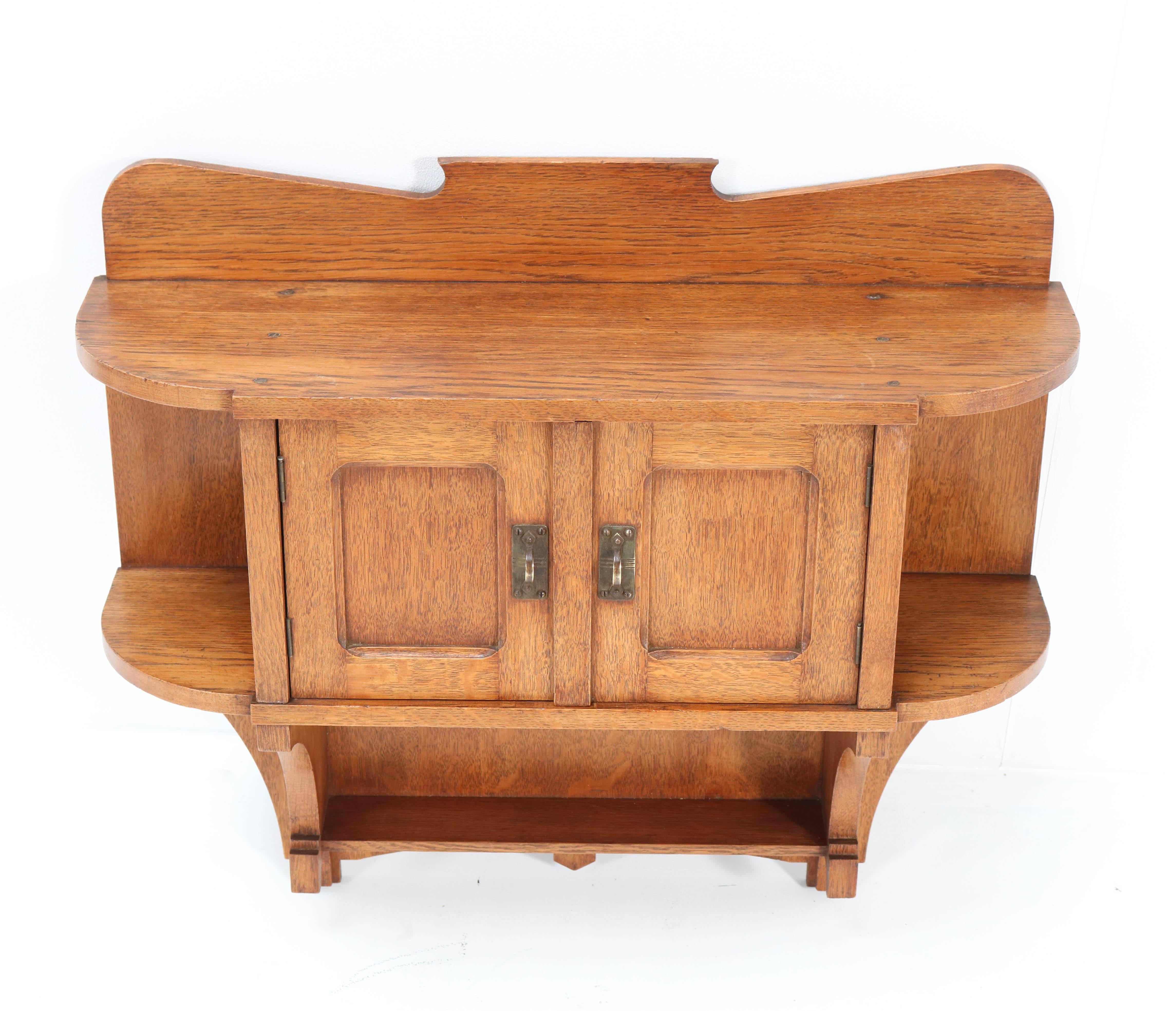Oak Arts & Crafts Art Nouveau Wall Cabinet, 1900s In Good Condition In Amsterdam, NL