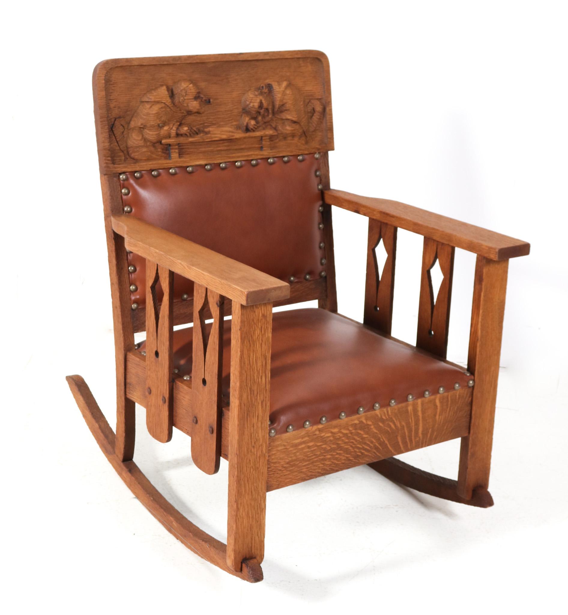 Chaise à bascule Mission Arts & Crafts en Oak, années 1900 Bon état - En vente à Amsterdam, NL