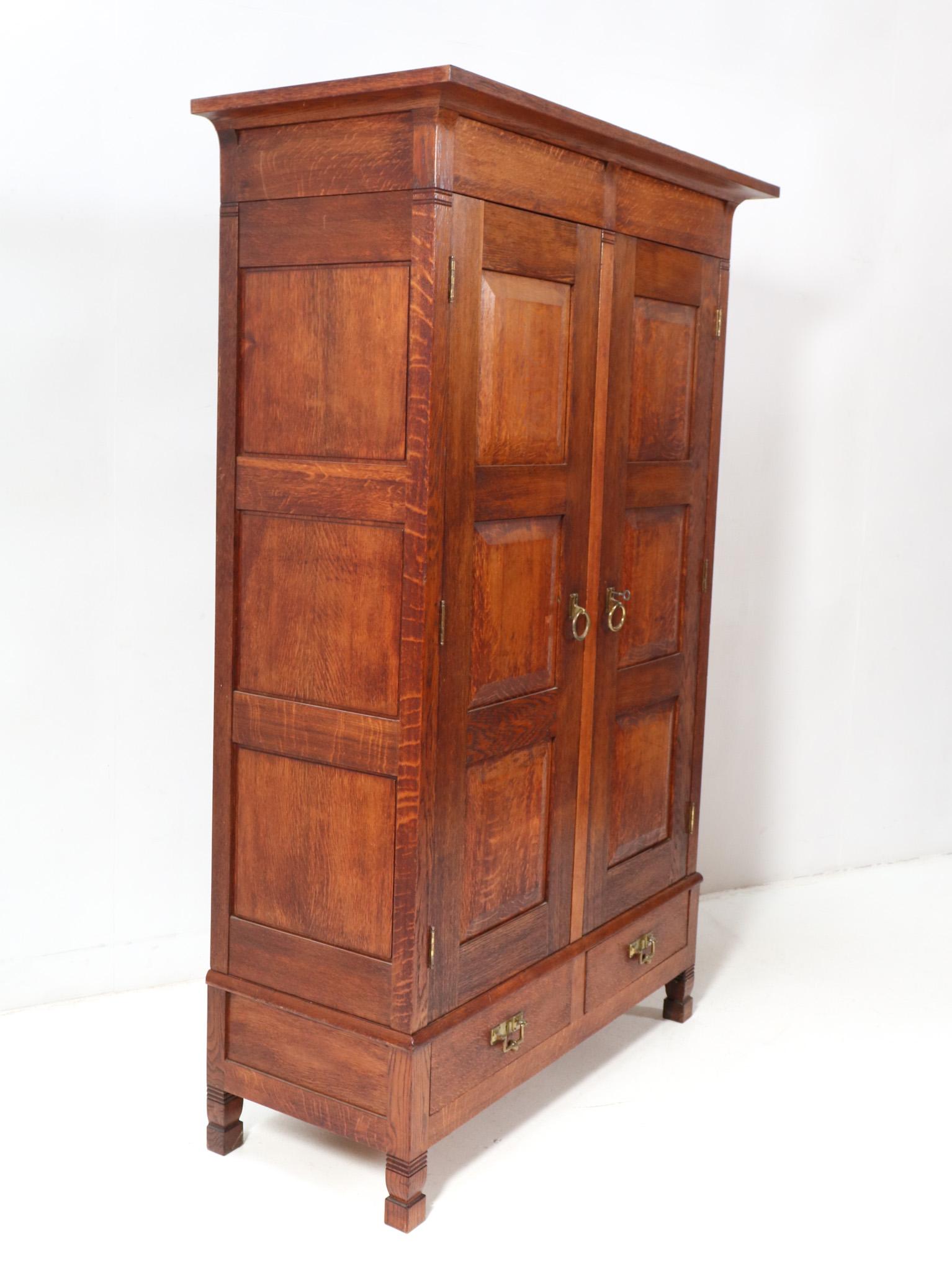 Oak Arts & Crafts Rationalist Armoire or Wardrobe by Willem Penaat, 1900s In Good Condition For Sale In Amsterdam, NL