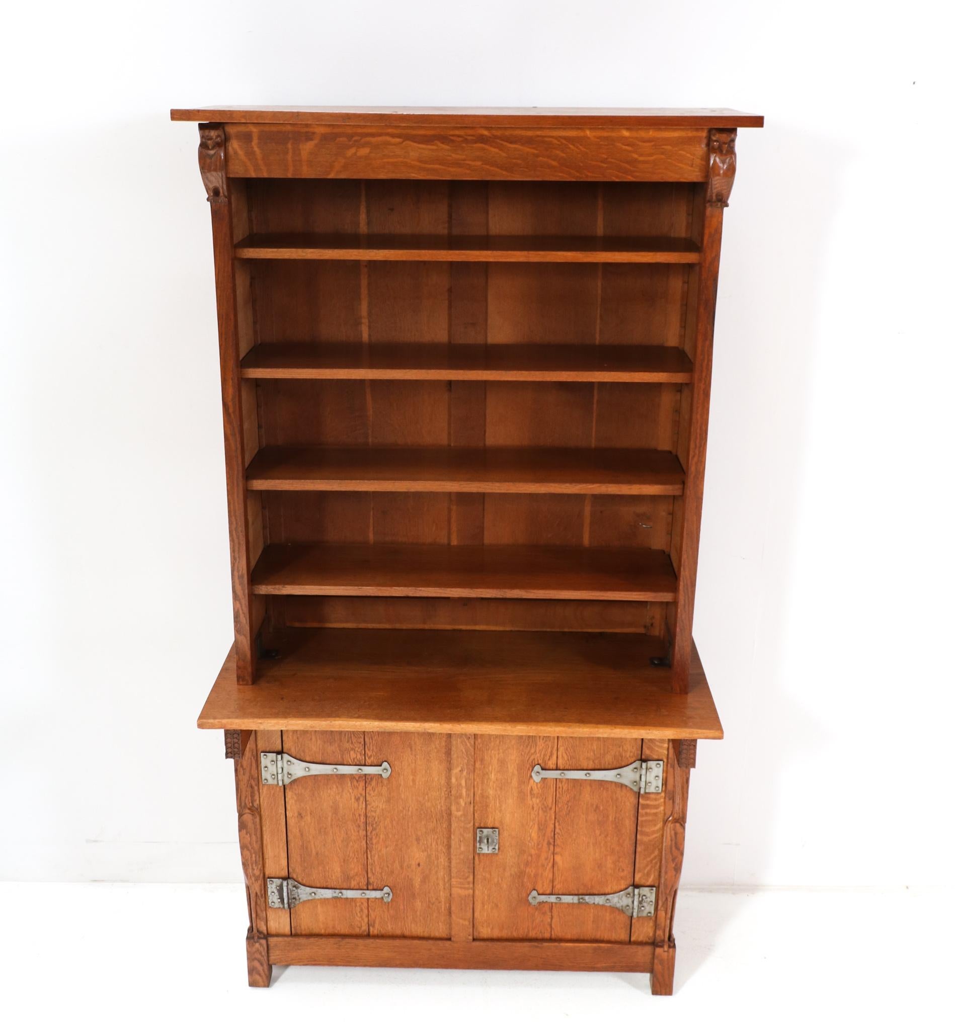 Oak Arts & Crafts Two-Piece Bookcase by Alexander J. Kropholler, 1890s In Good Condition For Sale In Amsterdam, NL