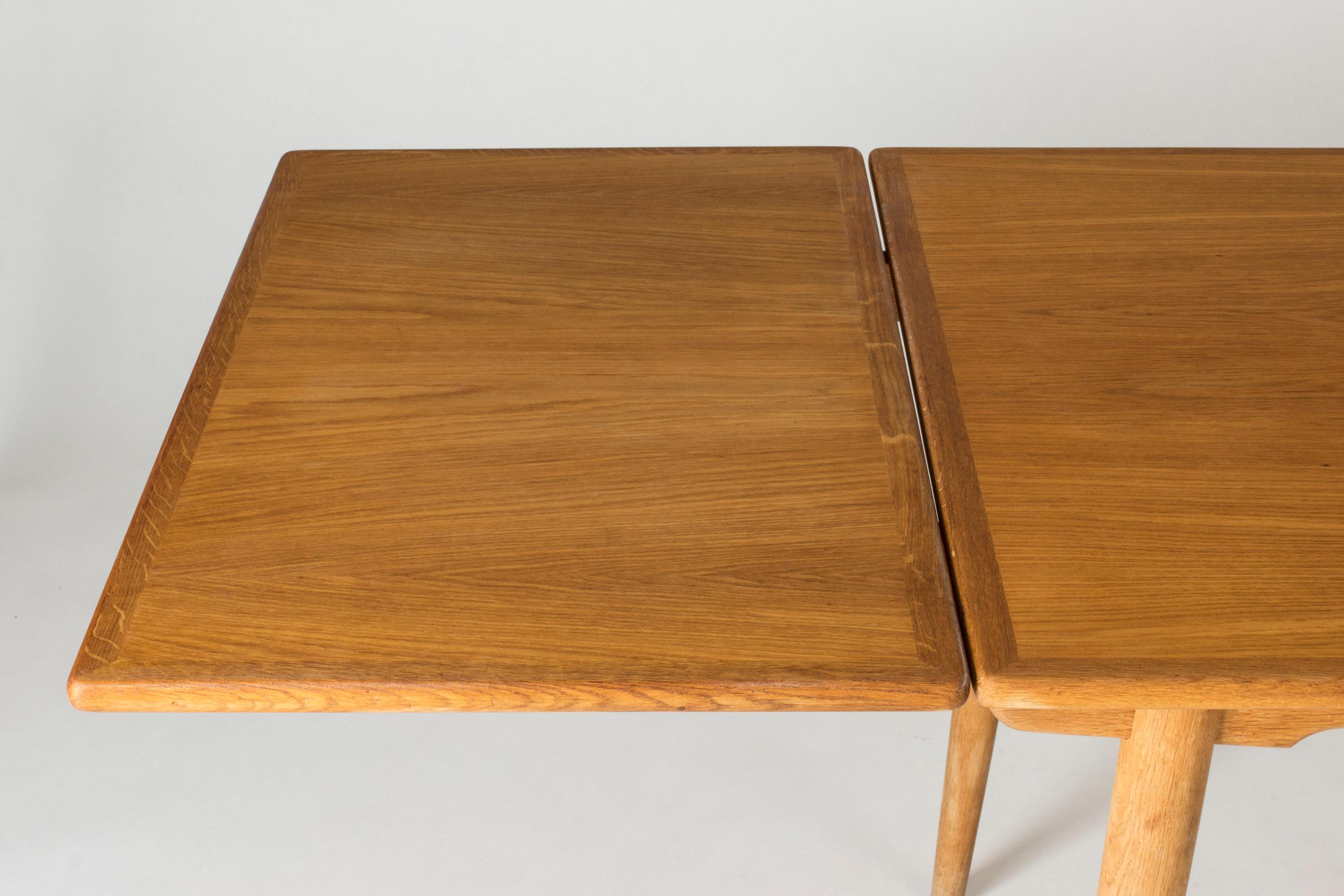 Oak “AT 312” Dining Table by Hans J. Wegner 1
