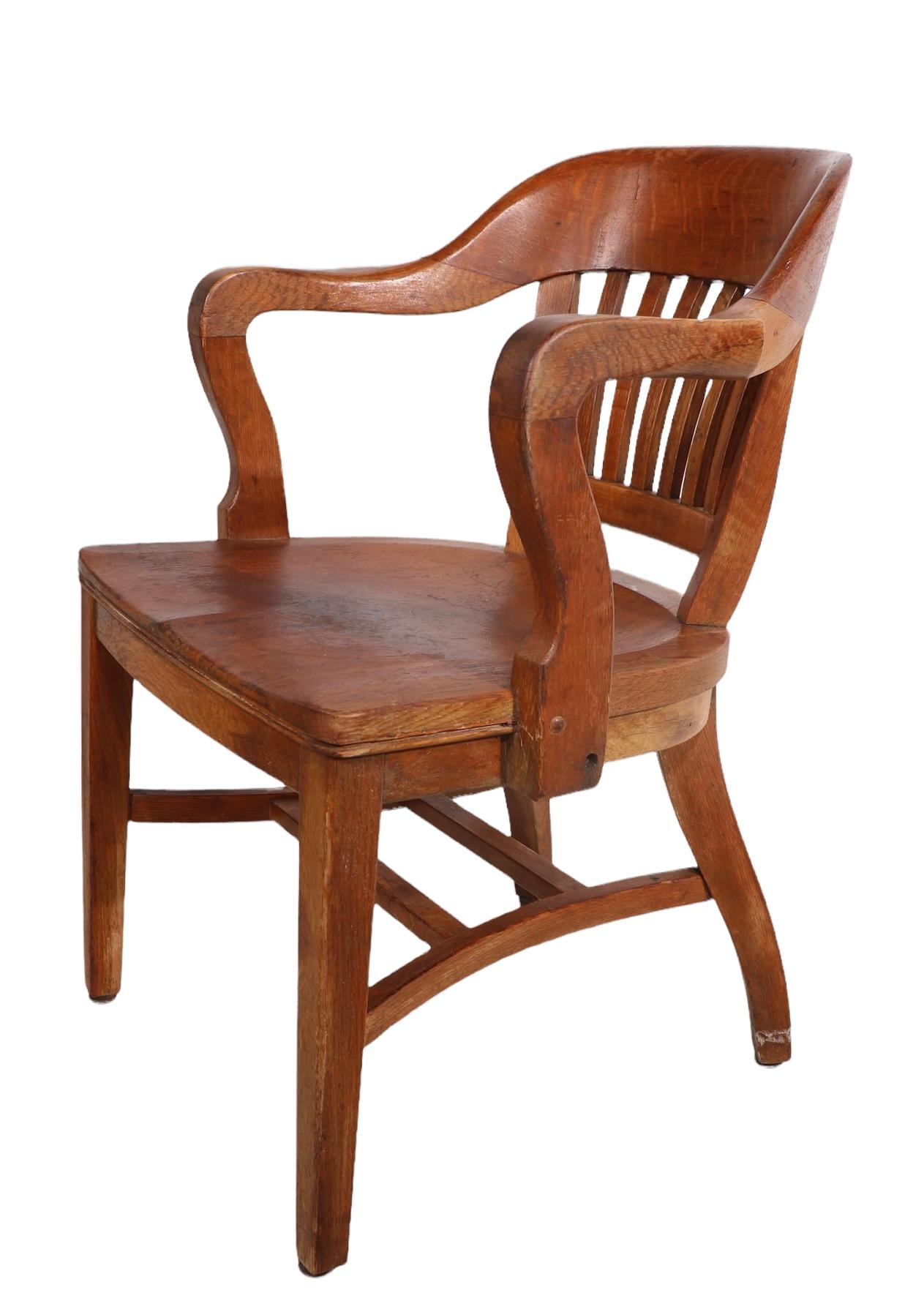 North American Oak Bank of England Yale Library Jury Desk Office Chair Ca. 1930/1940's