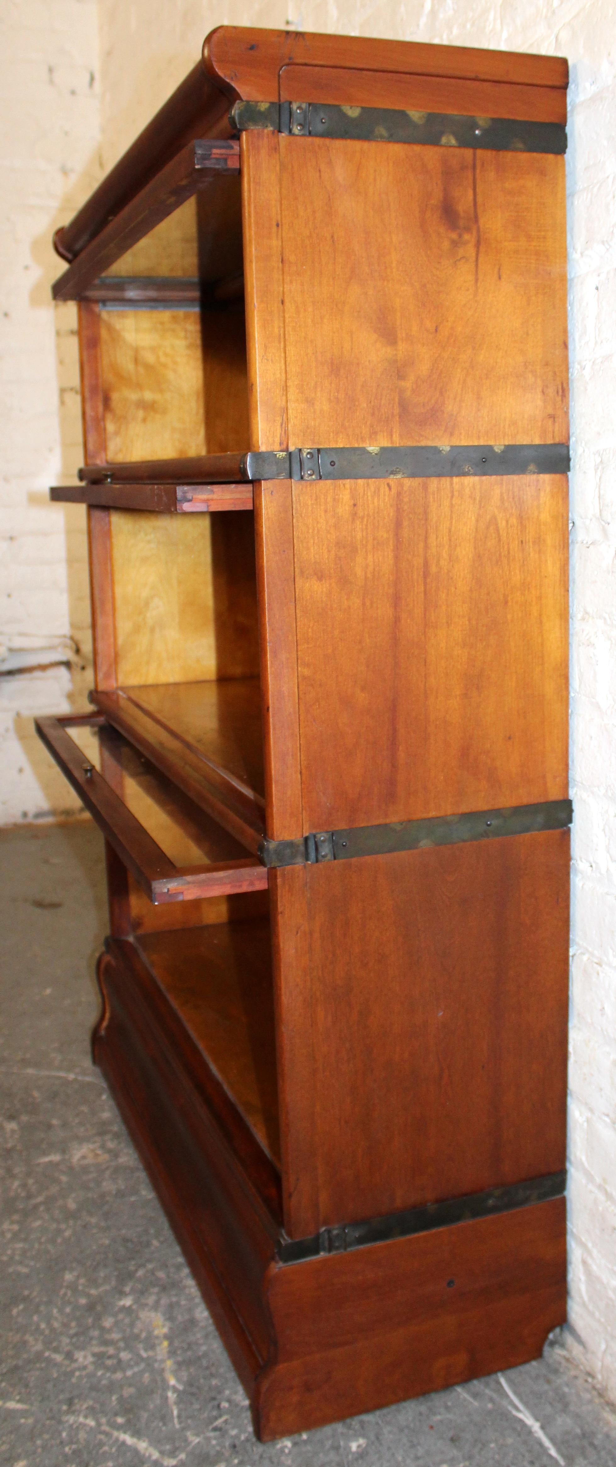 Vetro Libreria Barrister in Oak di Globe Wernicke in vendita