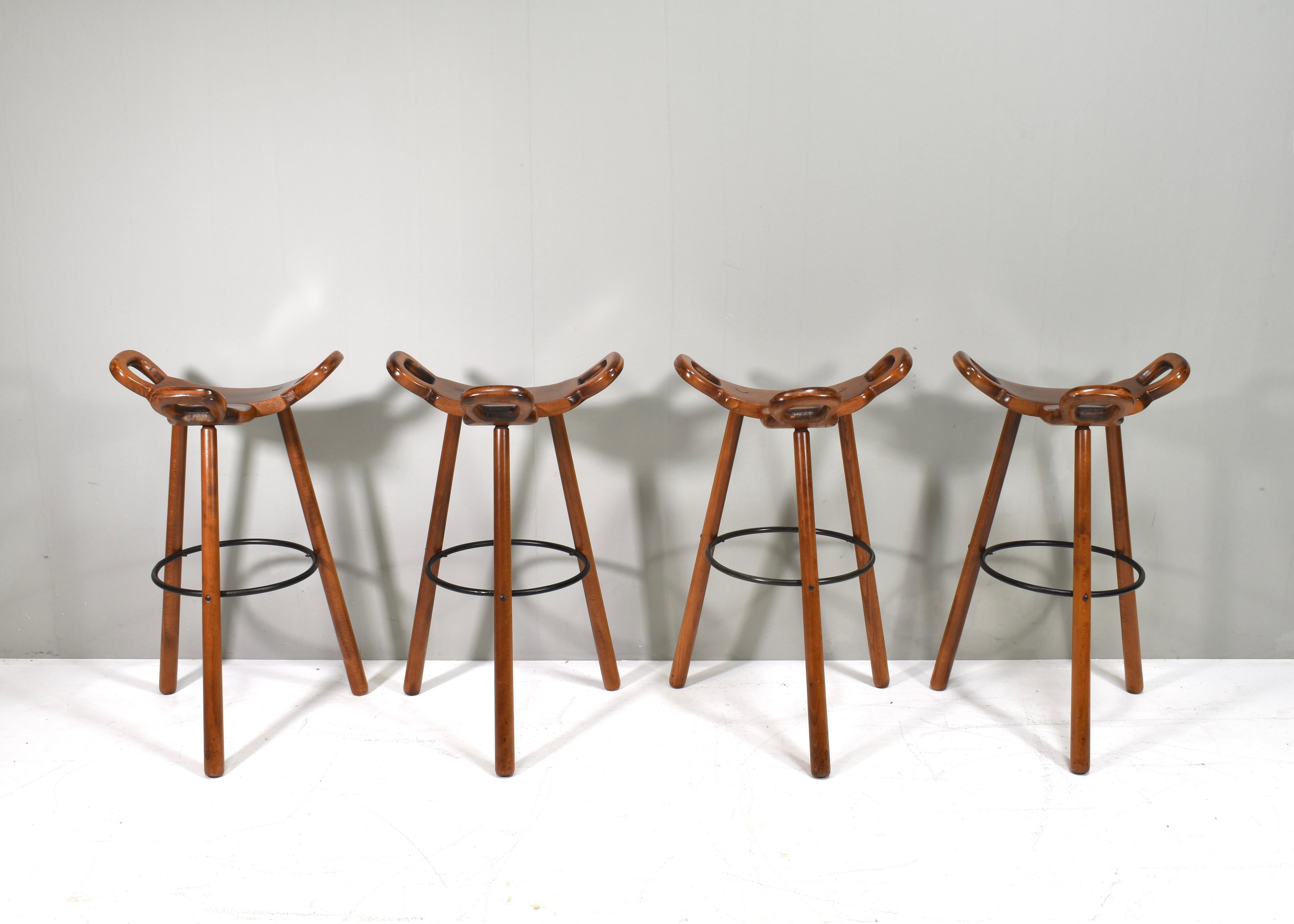Espagnol Tabourets de bar en Oak dans le style de Sergio Rodrigues, Espagne / Brésil - années 1970 en vente