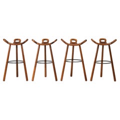 Oak barstools in the style of Sergio Rodrigues, Spain / Brazil – 1970’s