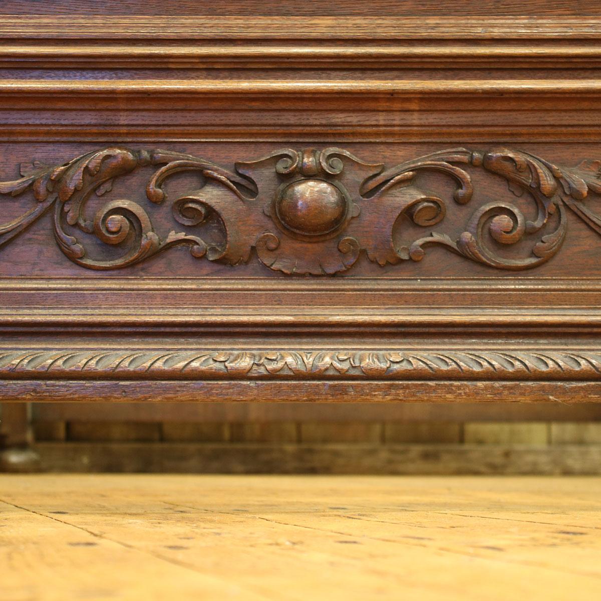 Oak Bed with Barley Twist Posts, WD30 4