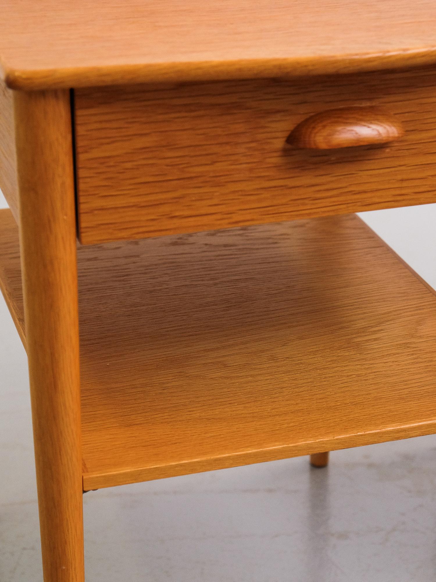 Oak Bedside Tables from AB Erik Andersson & Co, Set of 2 In Good Condition In Karis, Nyland