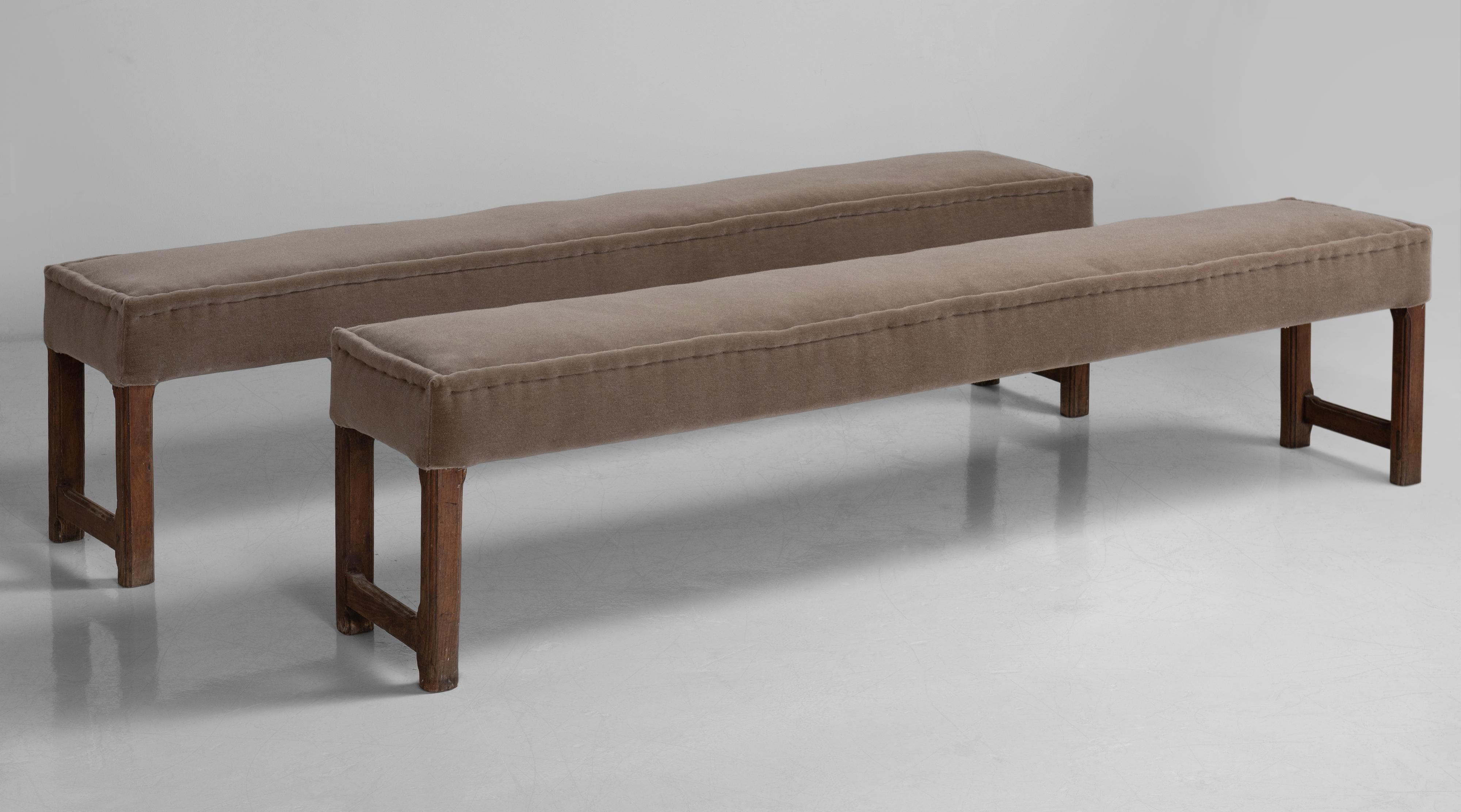 Newly upholstered in wool velvet from Maharam.


Measures: 78” W x 13.5” D x 18.5” H.

 